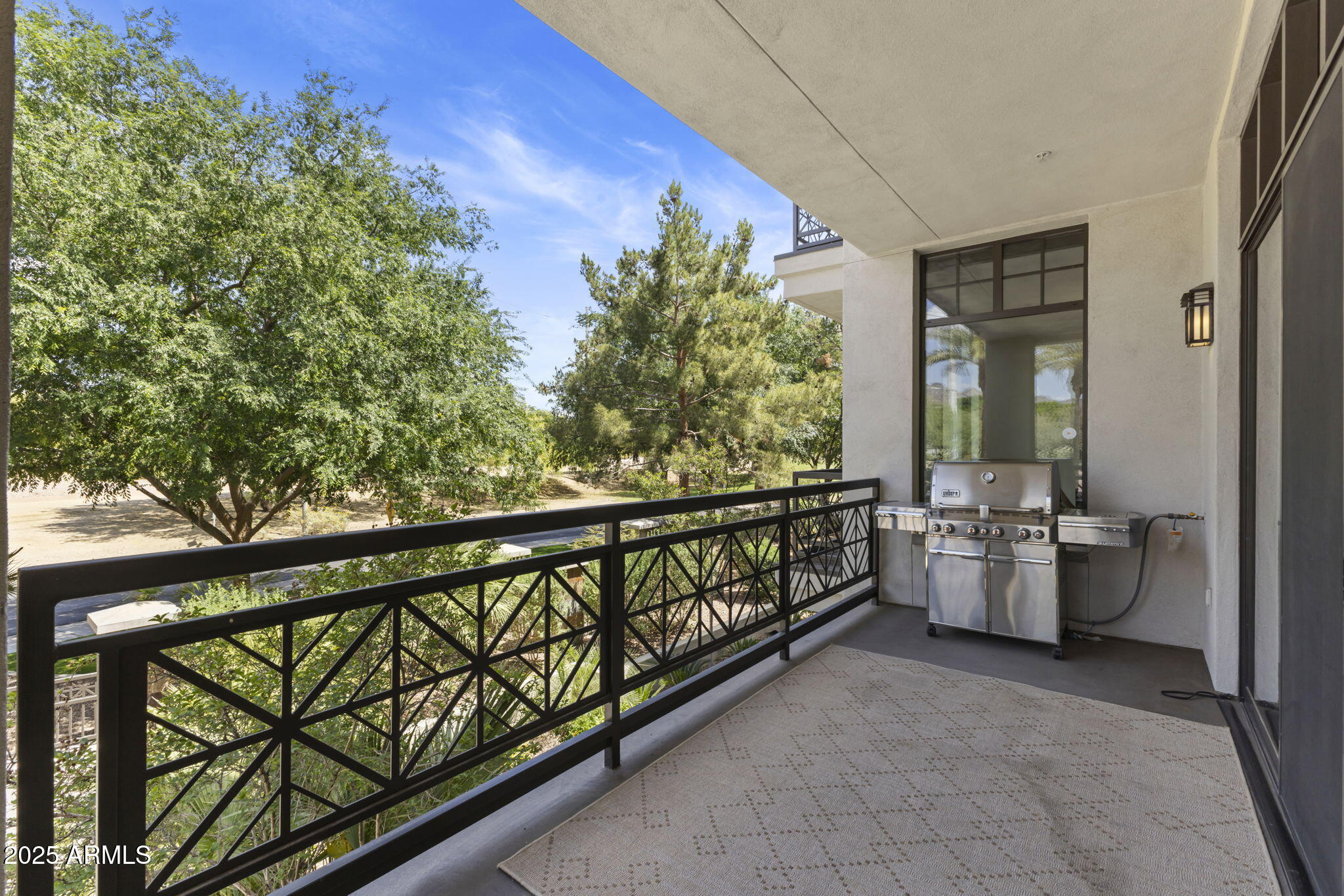 8 E BILTMORE Estate, 215