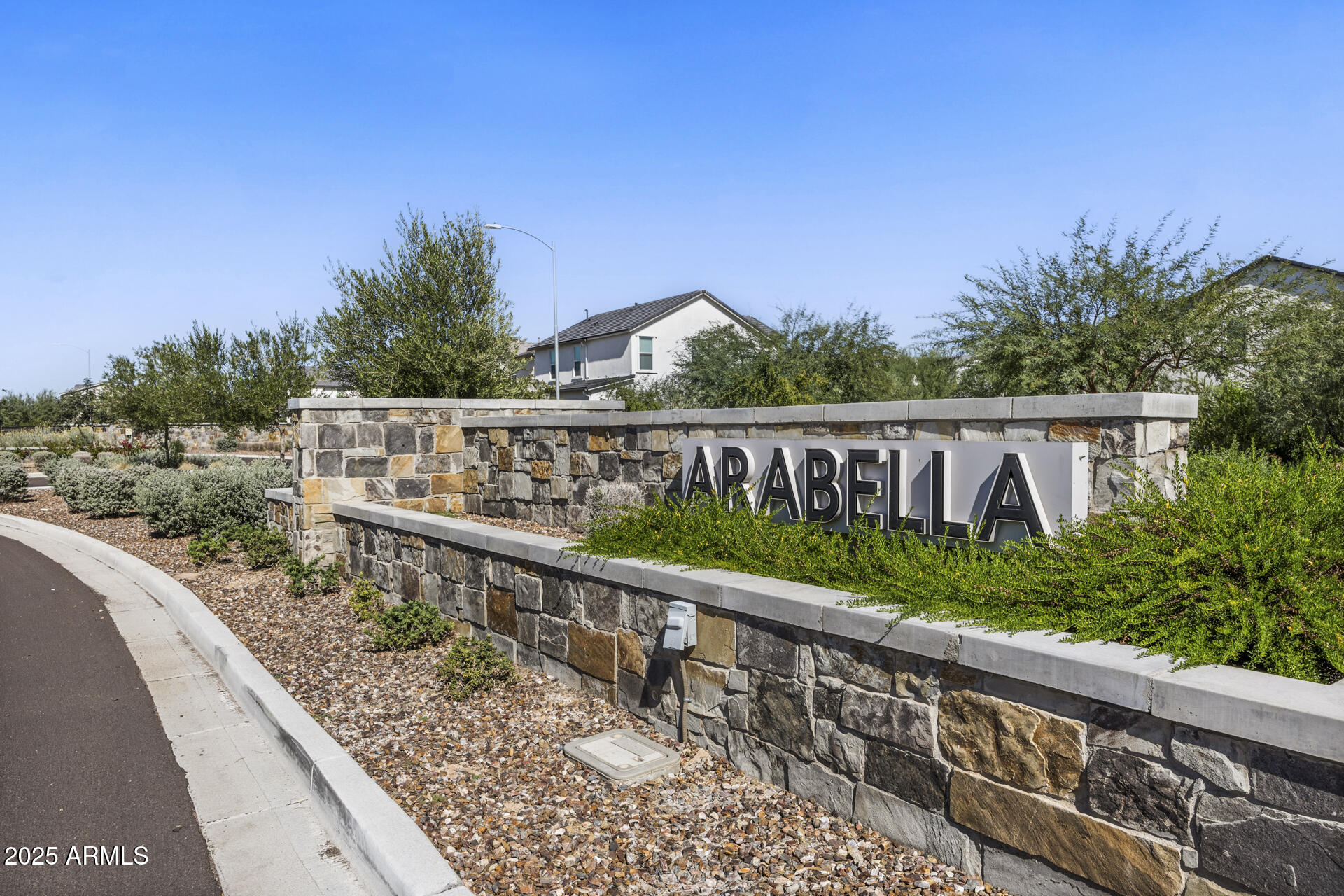 5018 E Hartford Avenue