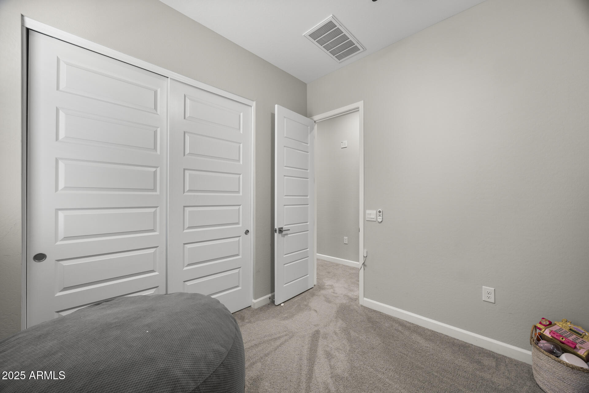 5018 E Hartford Avenue