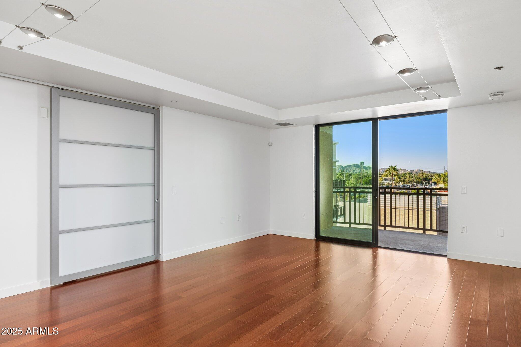 6803 E MAIN Street, 4413