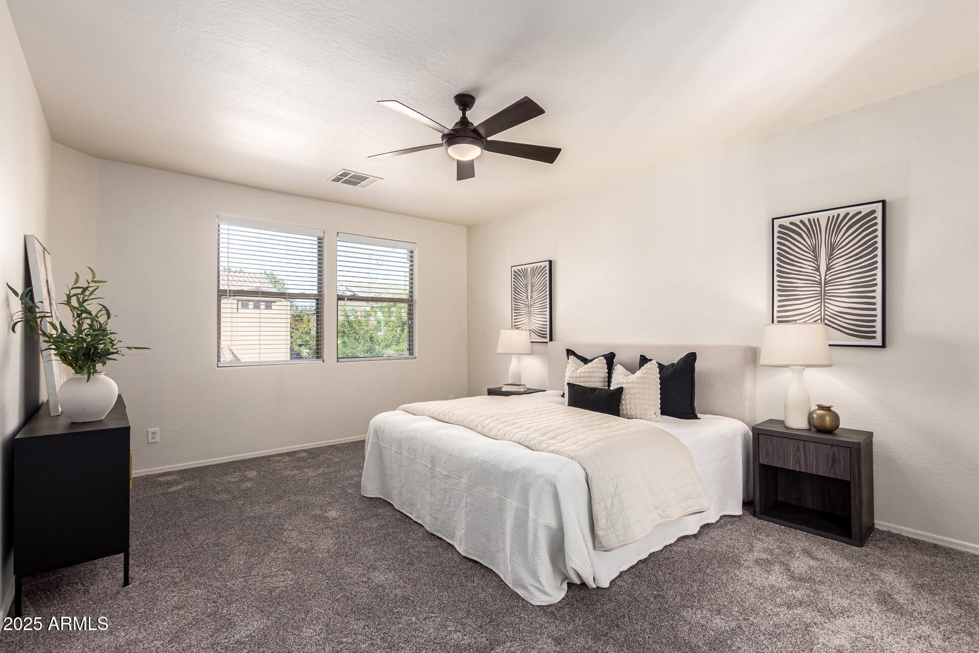 4258 E LEXINGTON Avenue