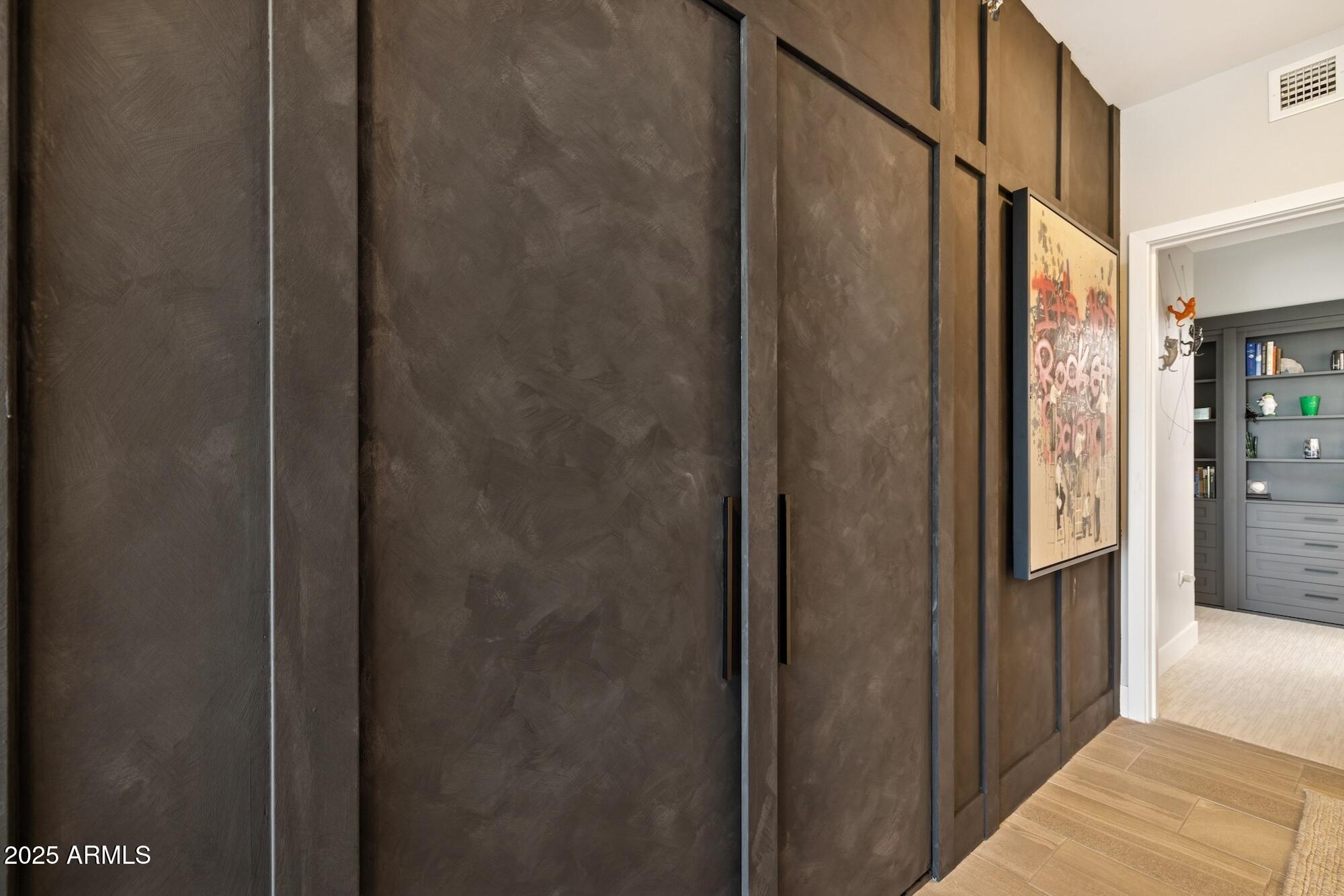 7180 E KIERLAND Boulevard, 218