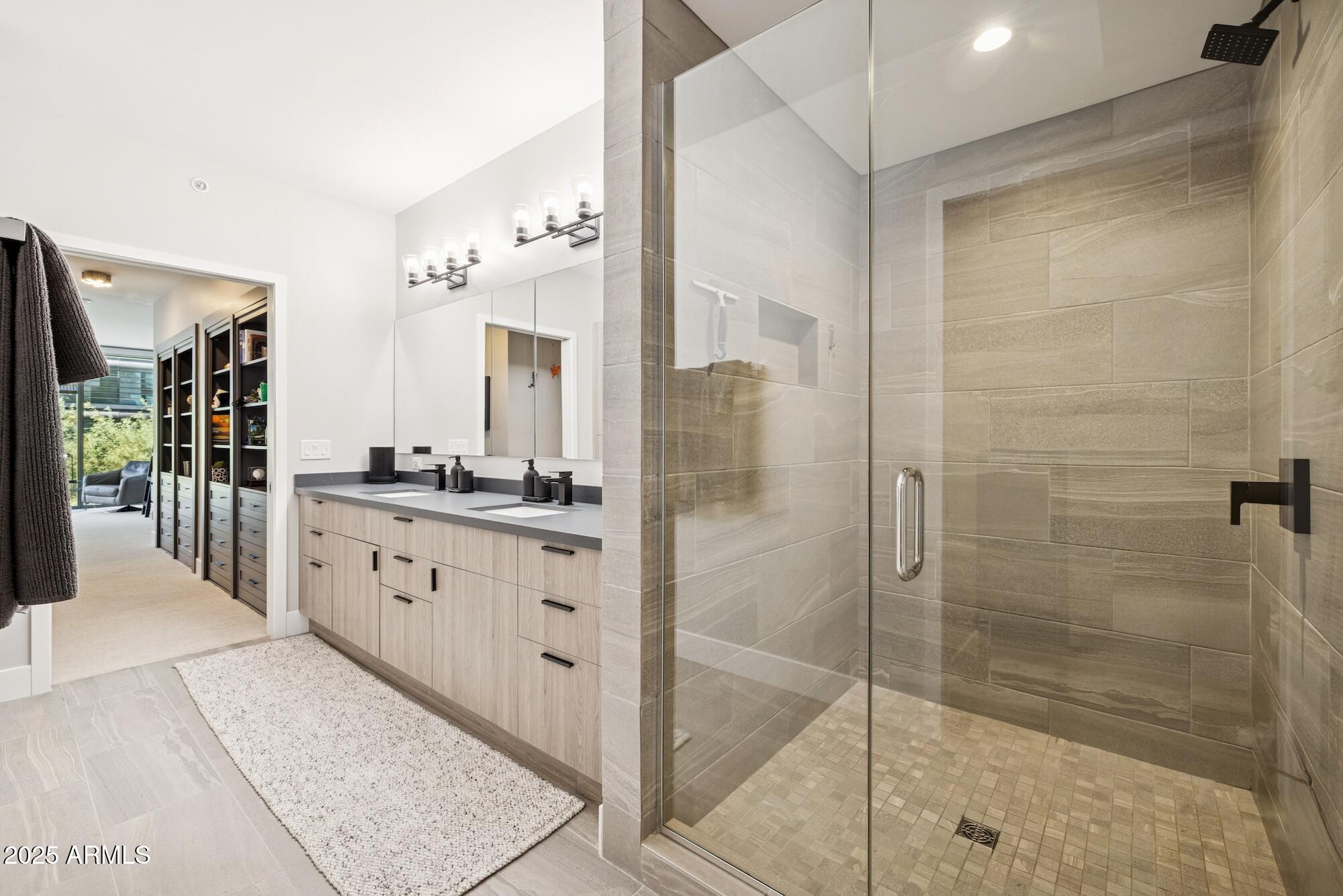 7180 E KIERLAND Boulevard, 218