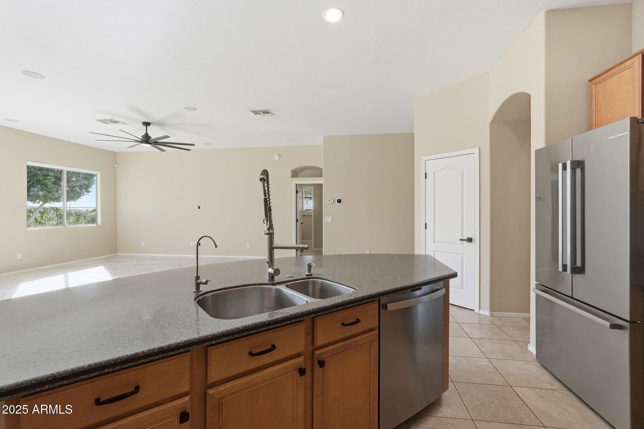 8605 E HANNIBAL Street