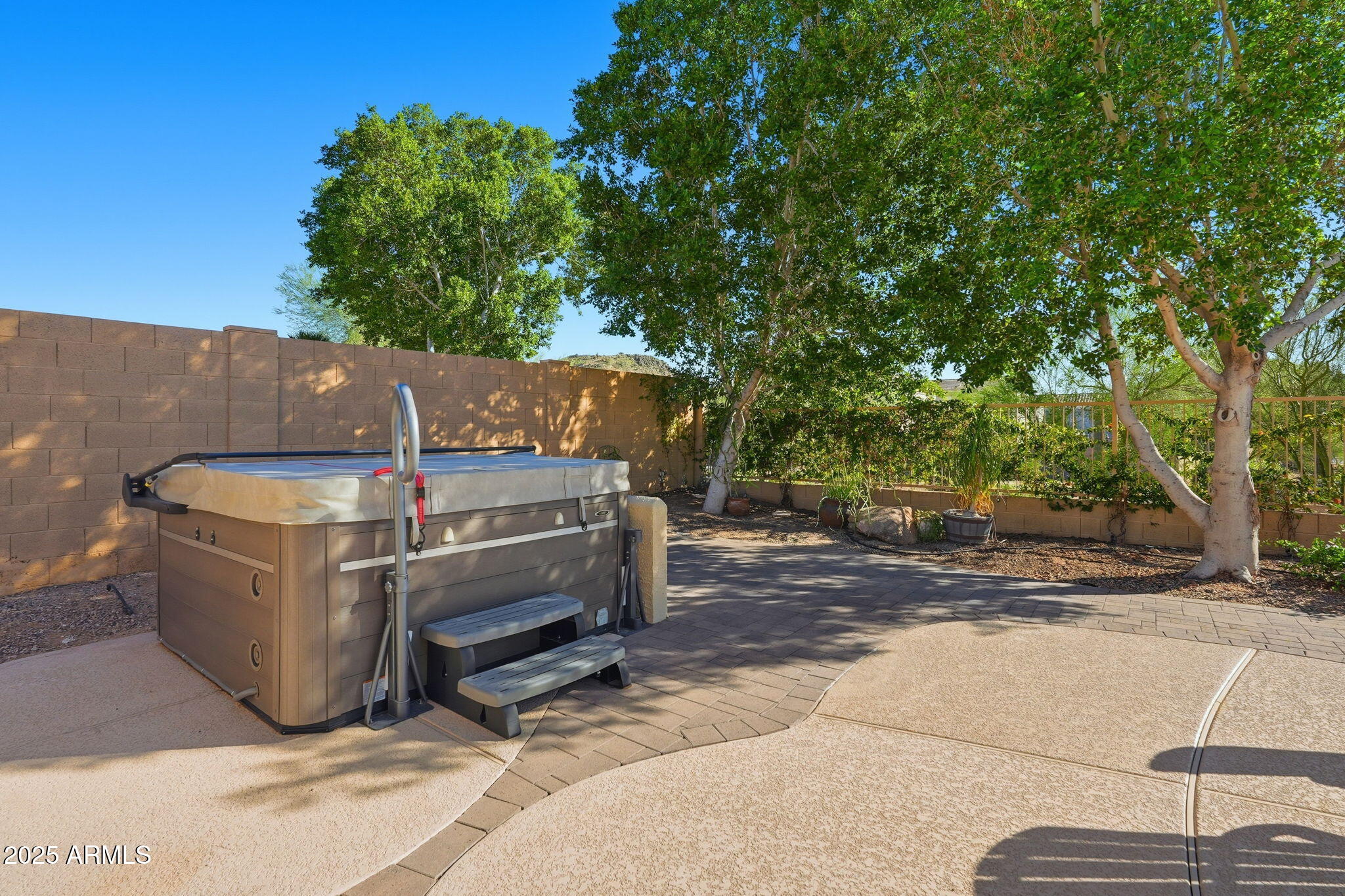 8605 E HANNIBAL Street