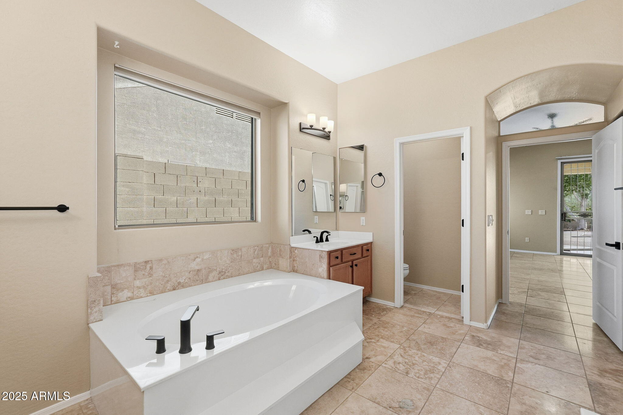 8605 E HANNIBAL Street