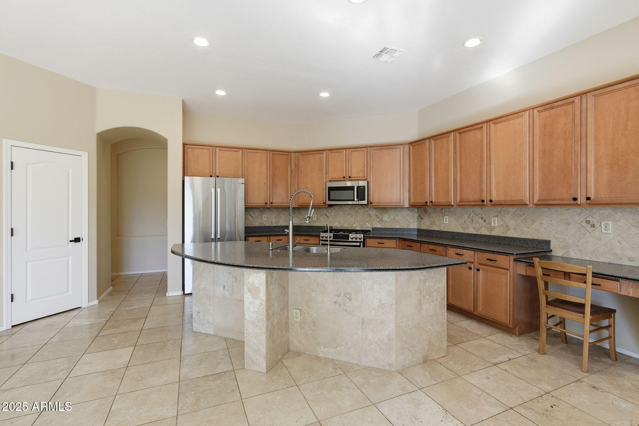 8605 E HANNIBAL Street