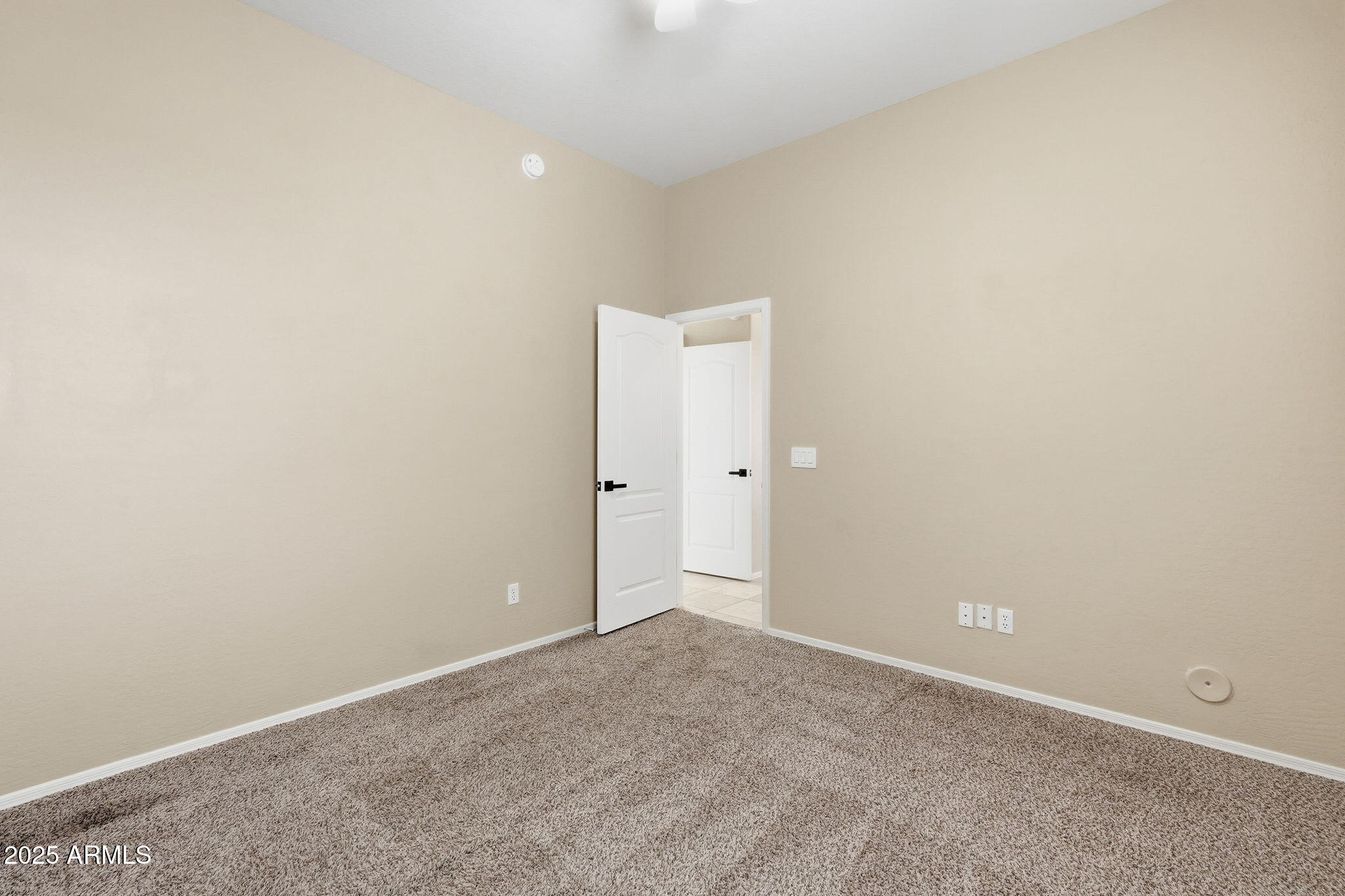 8605 E HANNIBAL Street