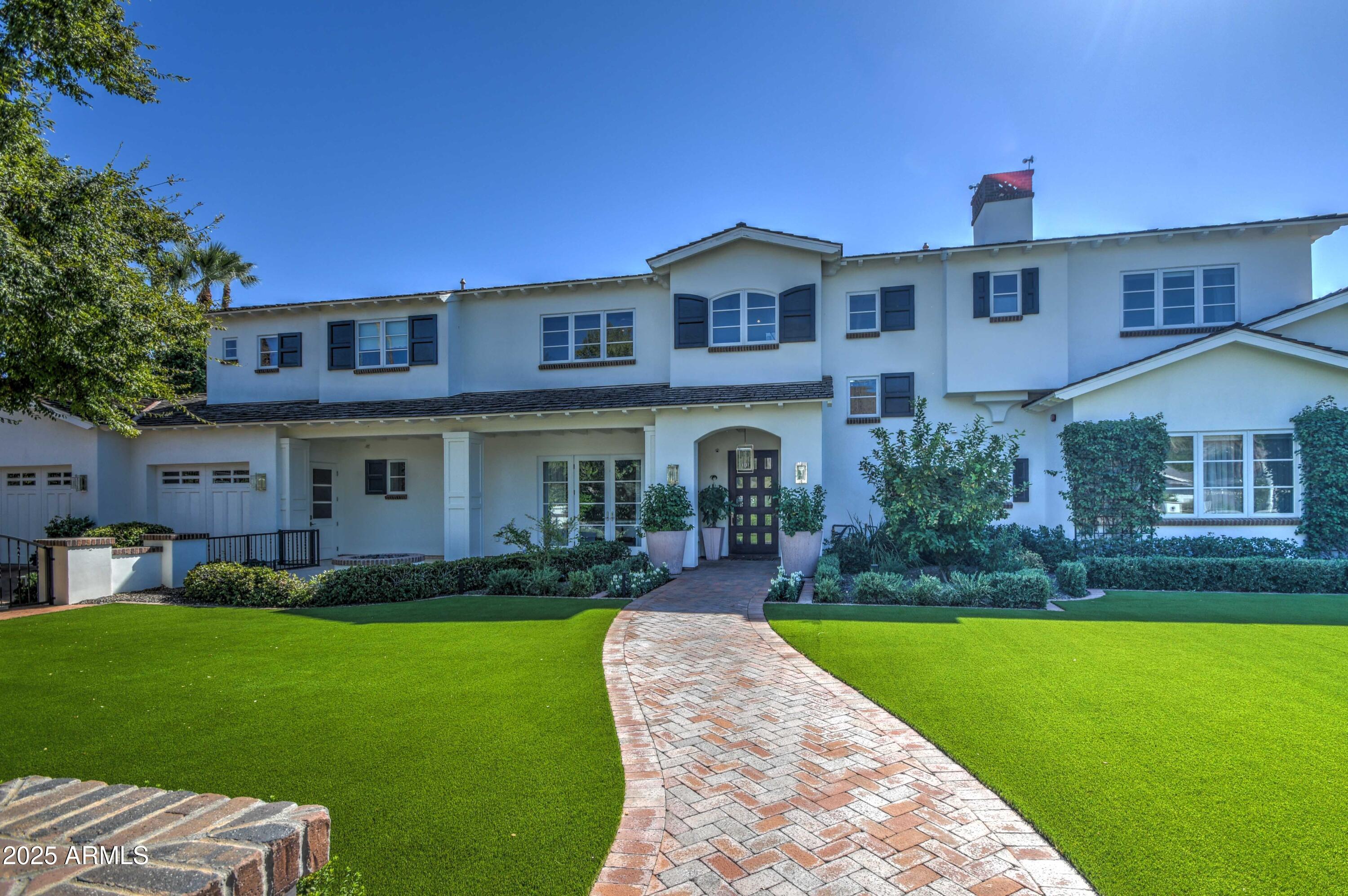 5819 E CALLE DEL MEDIA