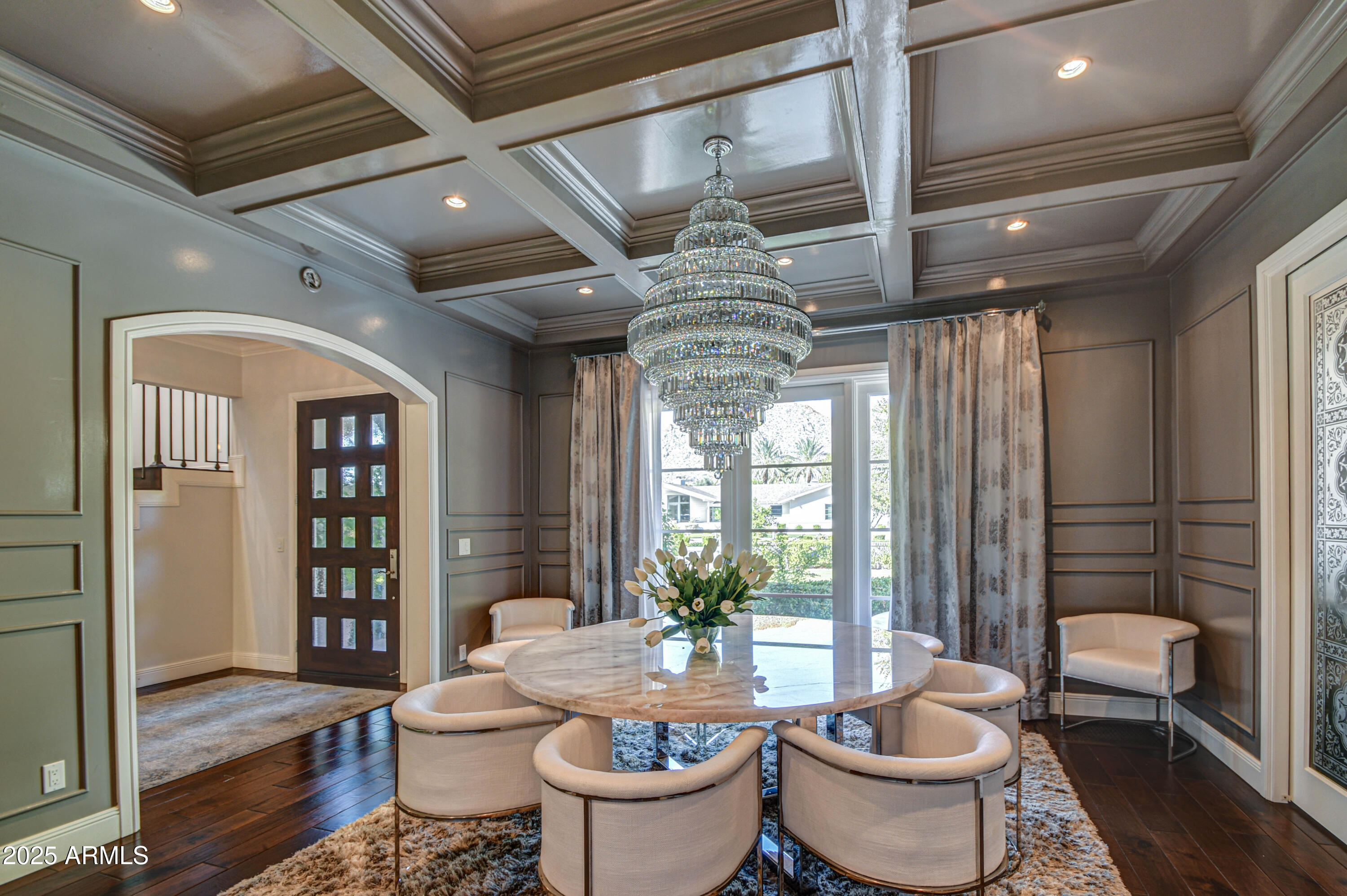 5819 E CALLE DEL MEDIA