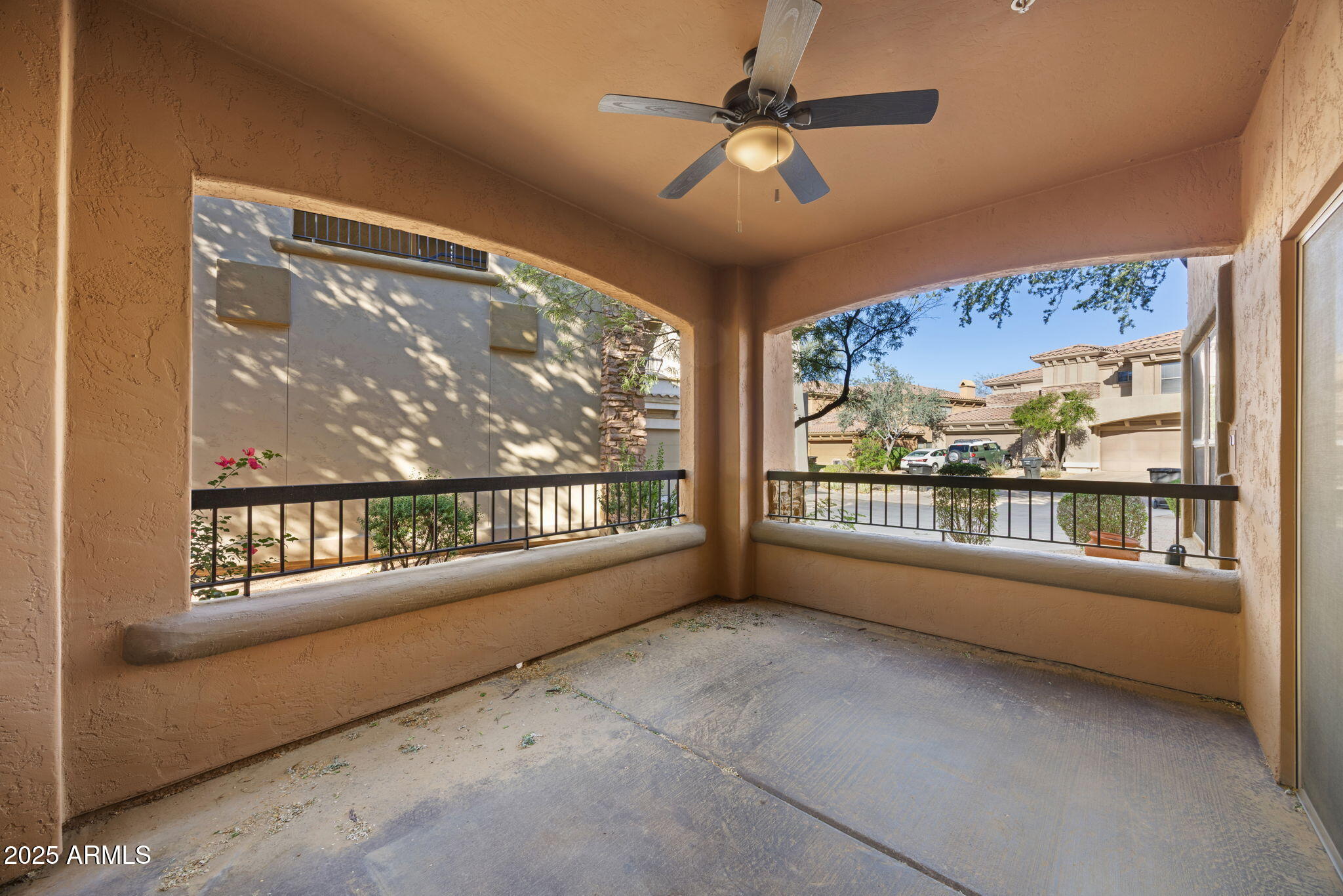 19700 N 76TH Street, 1040