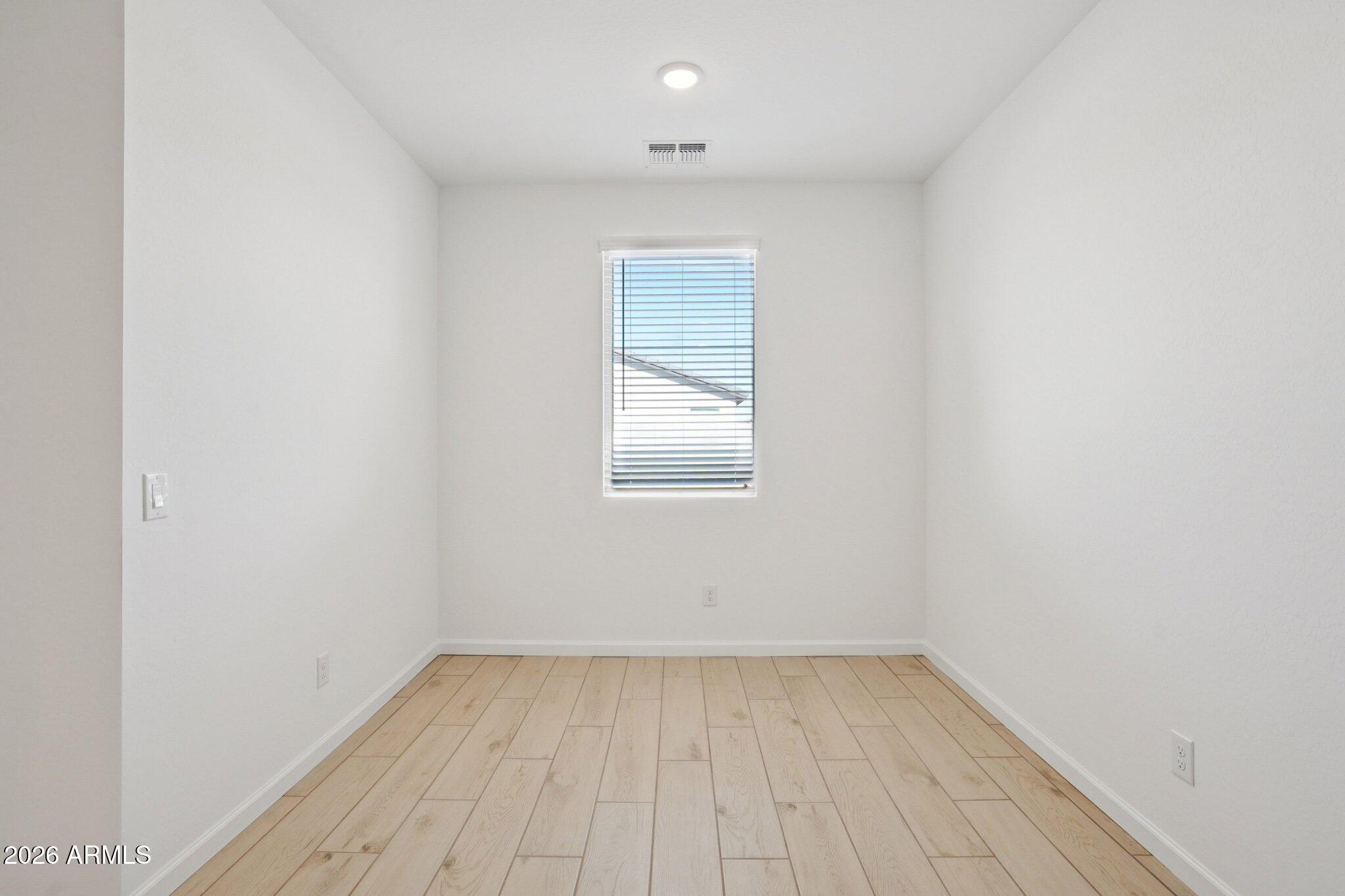 47678 W KENNER Drive