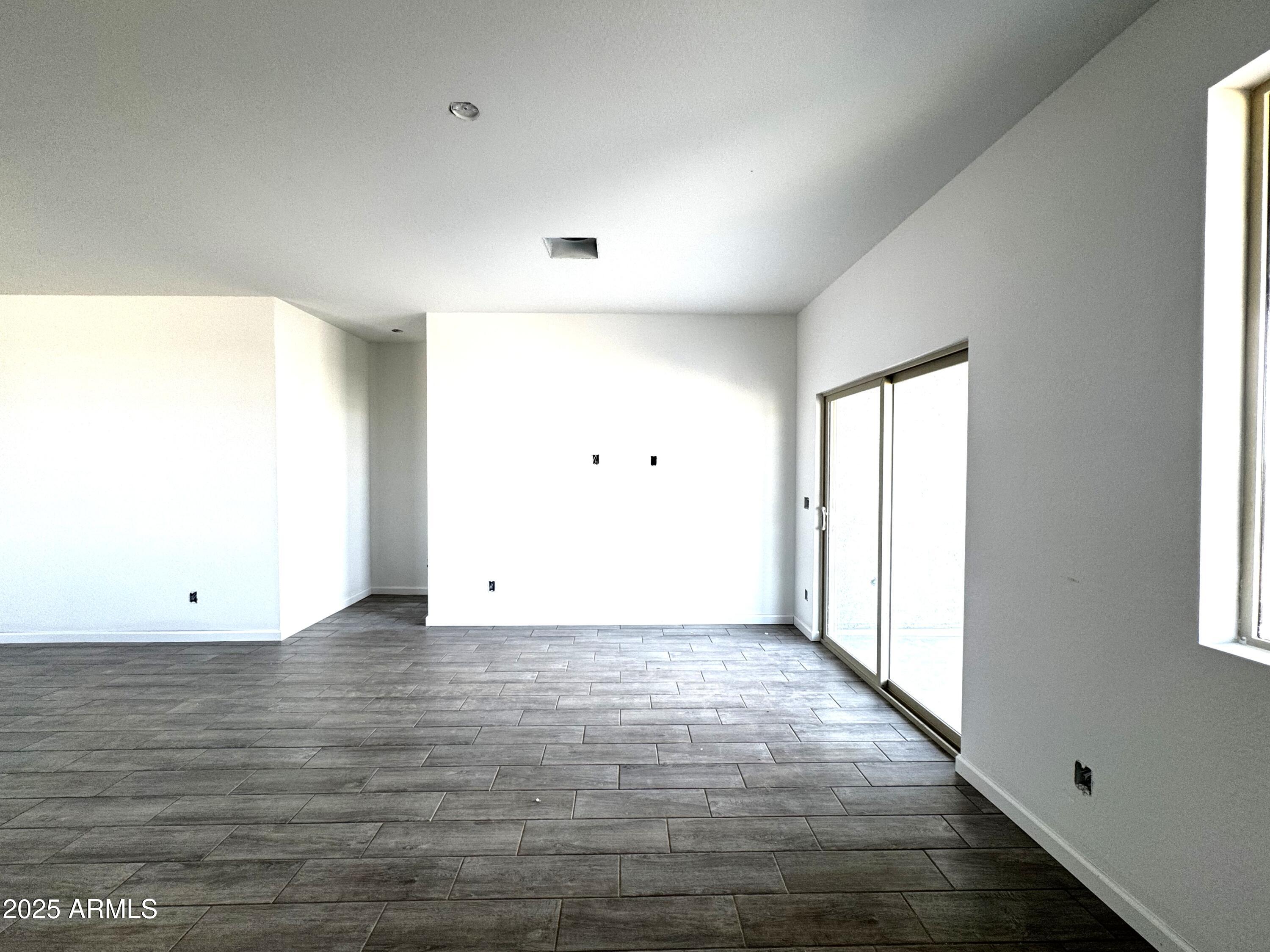 47424 W KENNER Drive