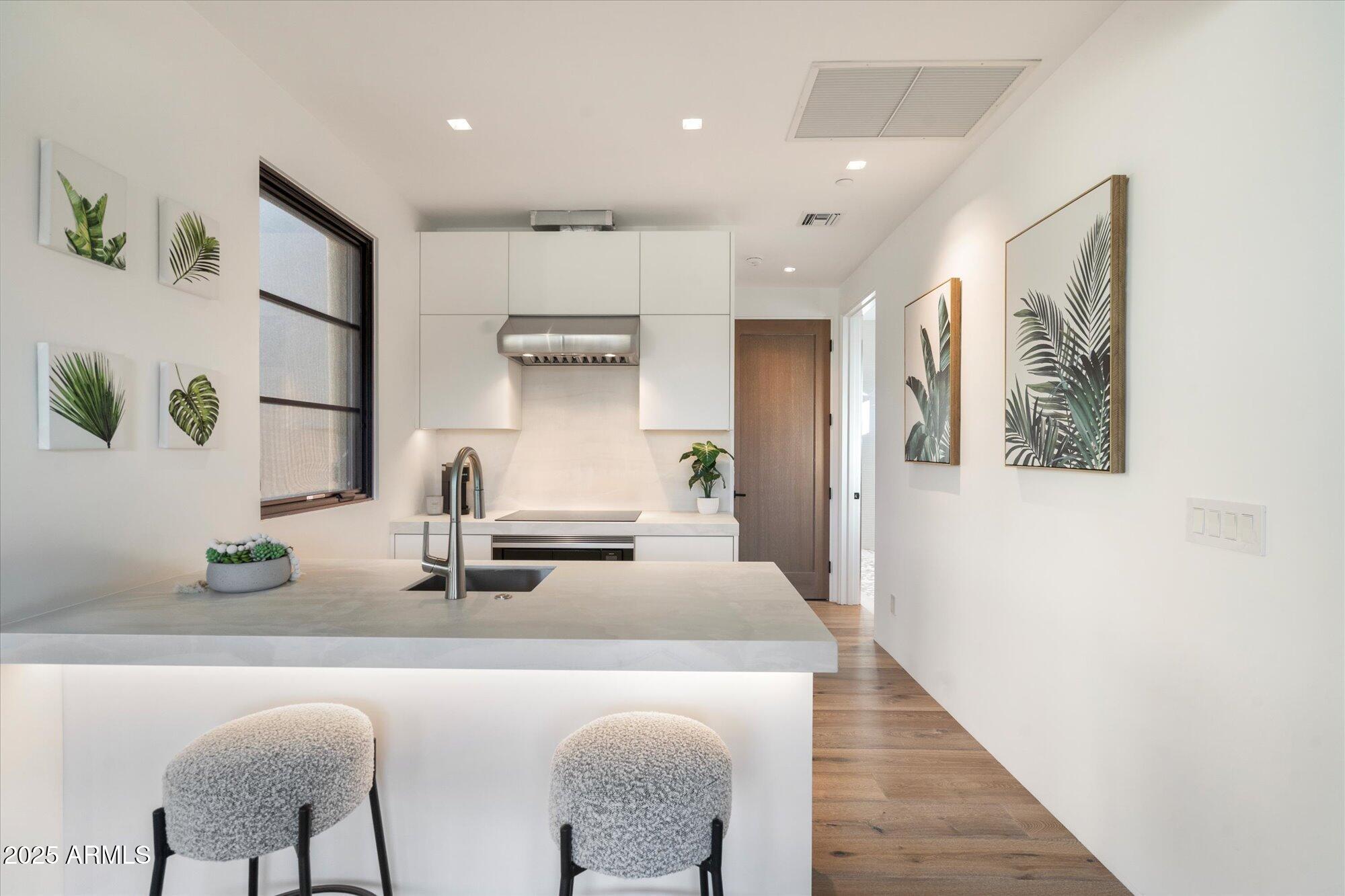 10585 E CRESCENT MOON Drive, 44