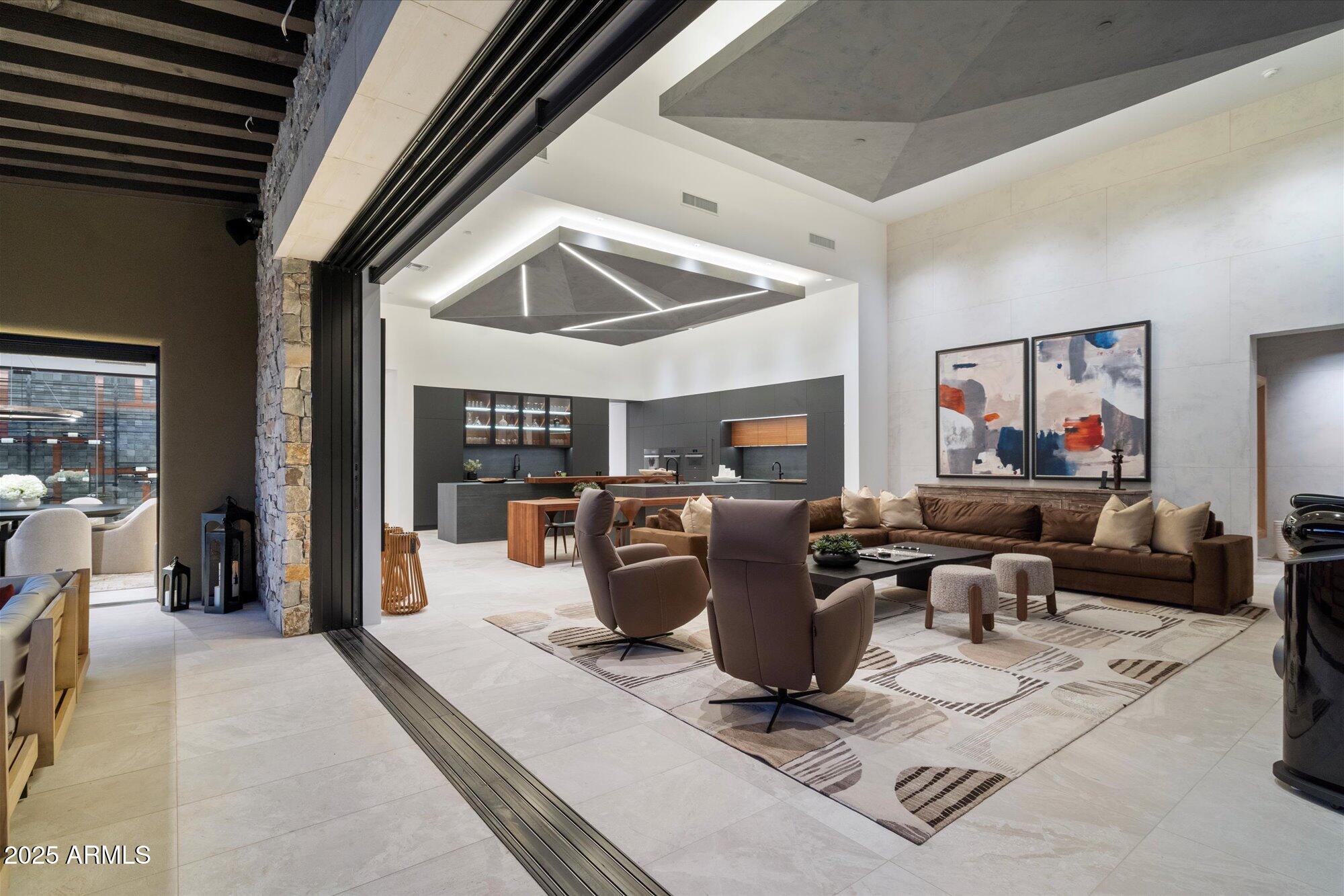 10585 E CRESCENT MOON Drive, 44