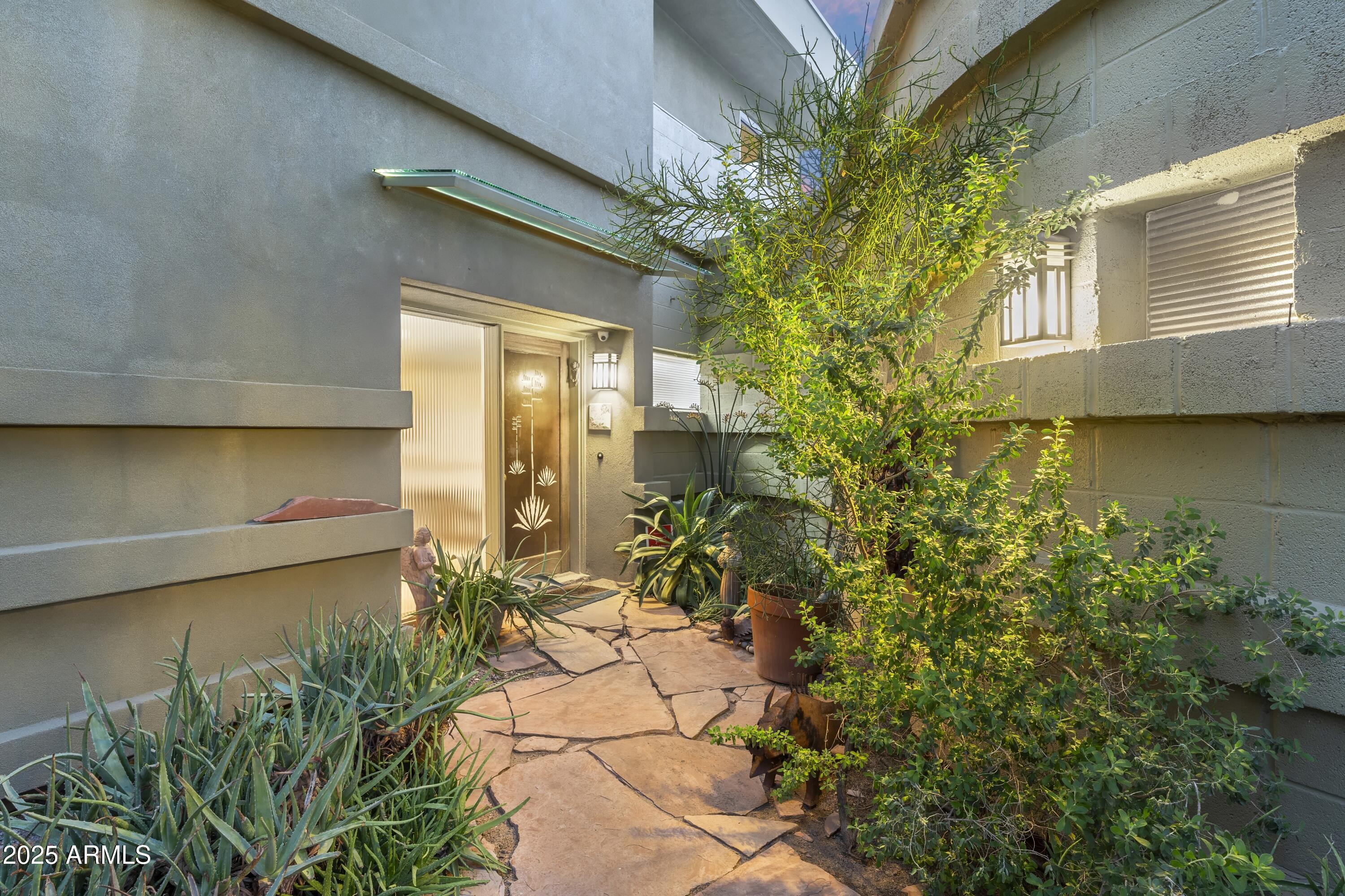 6306 N CAMELBACK MANOR Drive