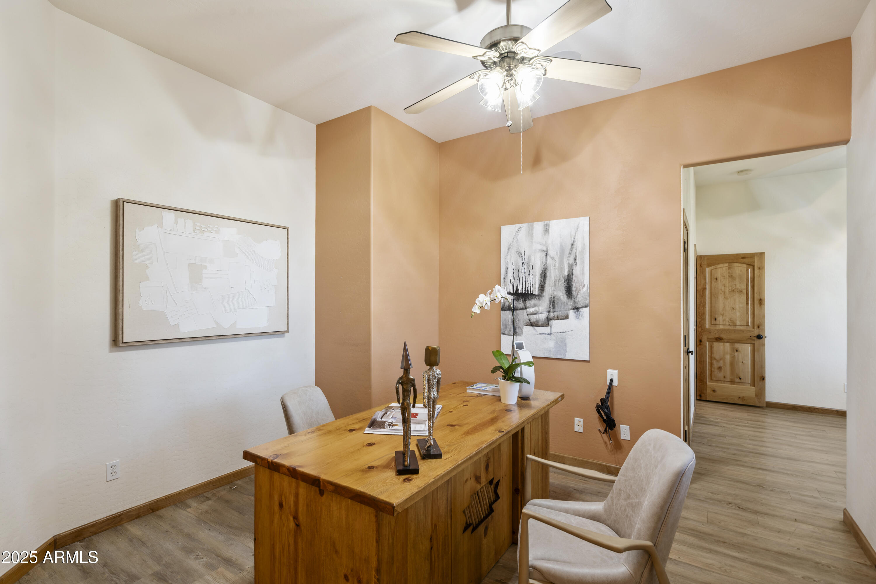 2667 E MELROSE Street