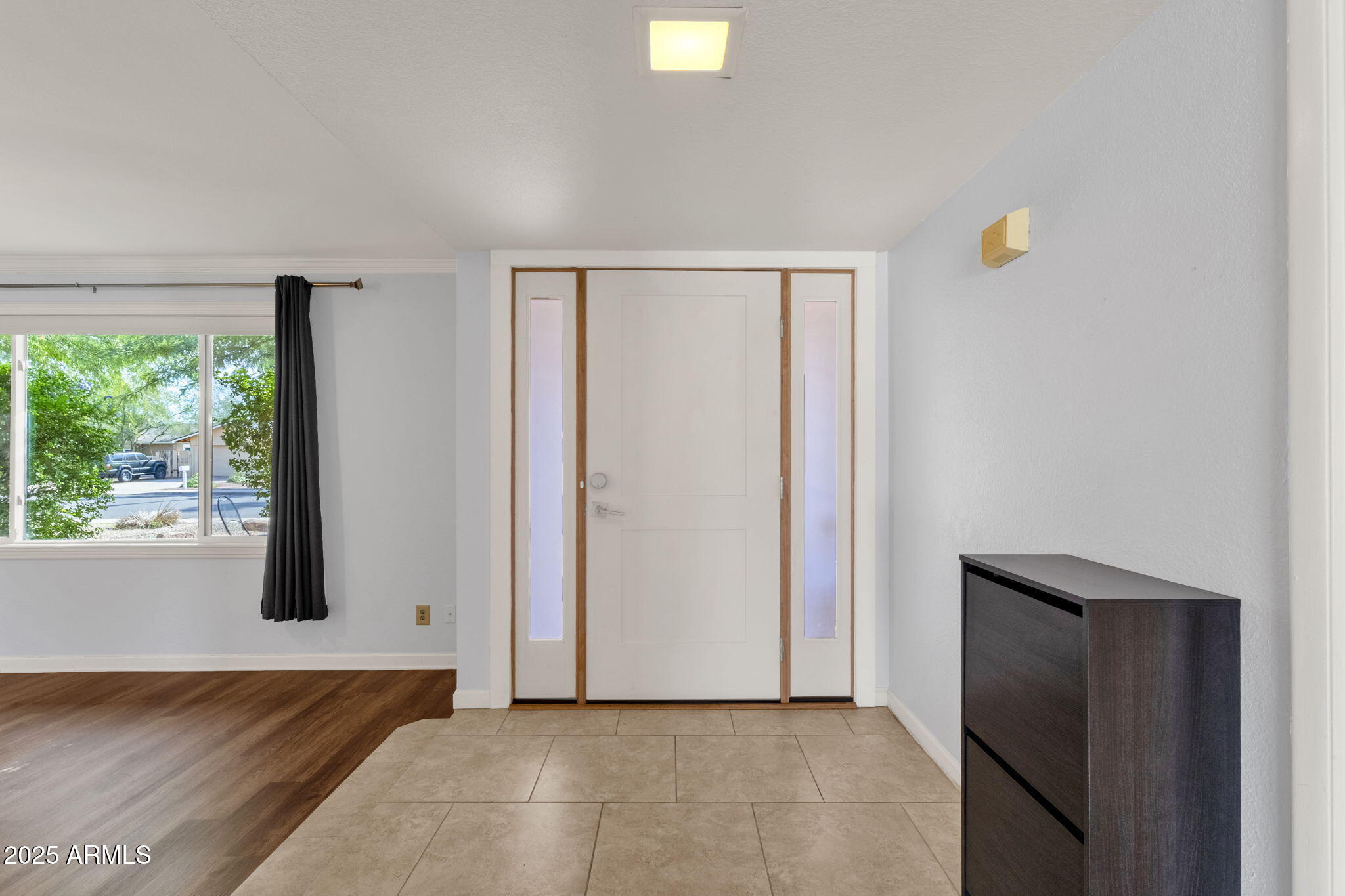 1704 E BELL DE MAR Drive