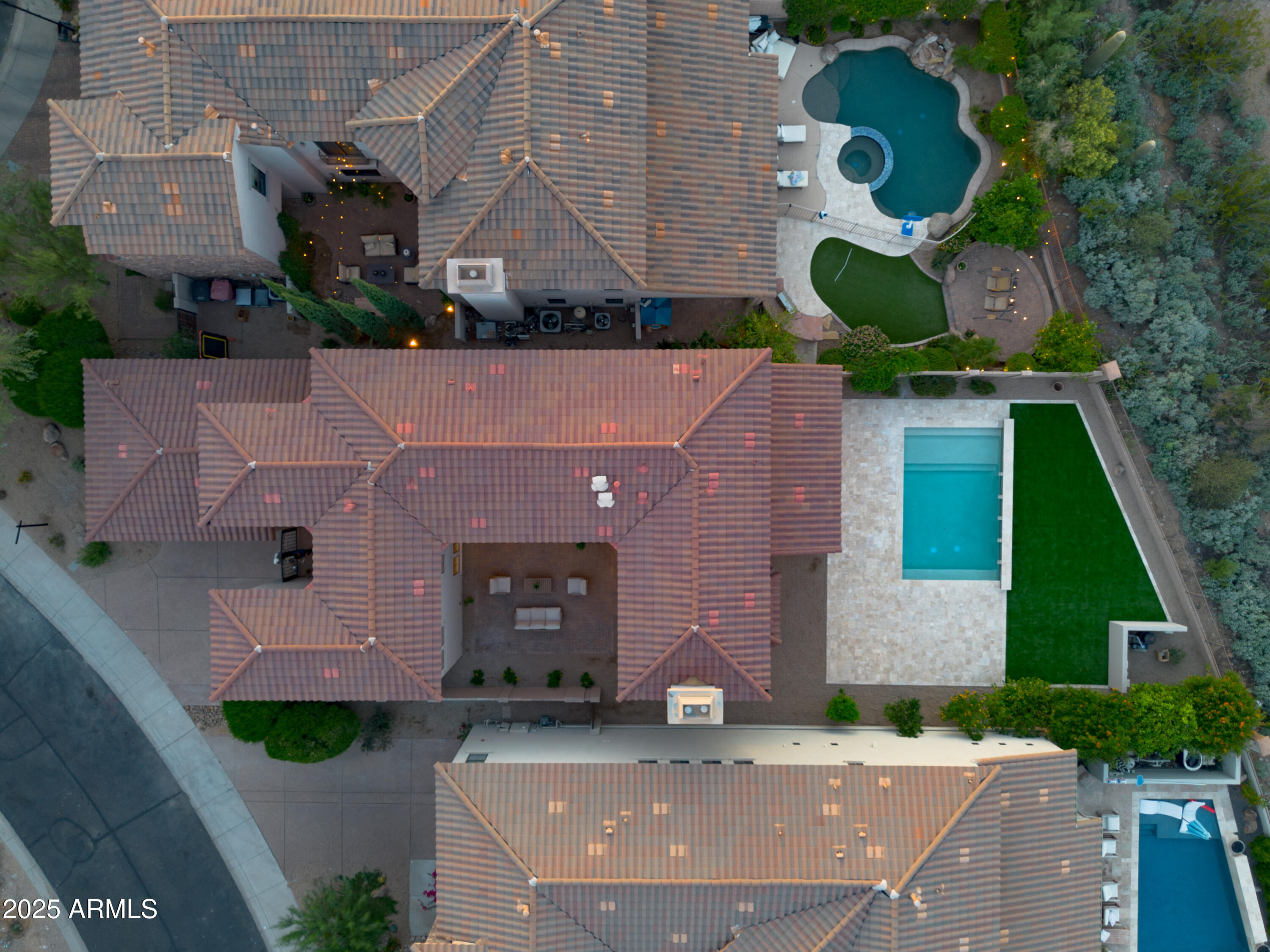 10050 E SOUTH BEND Drive