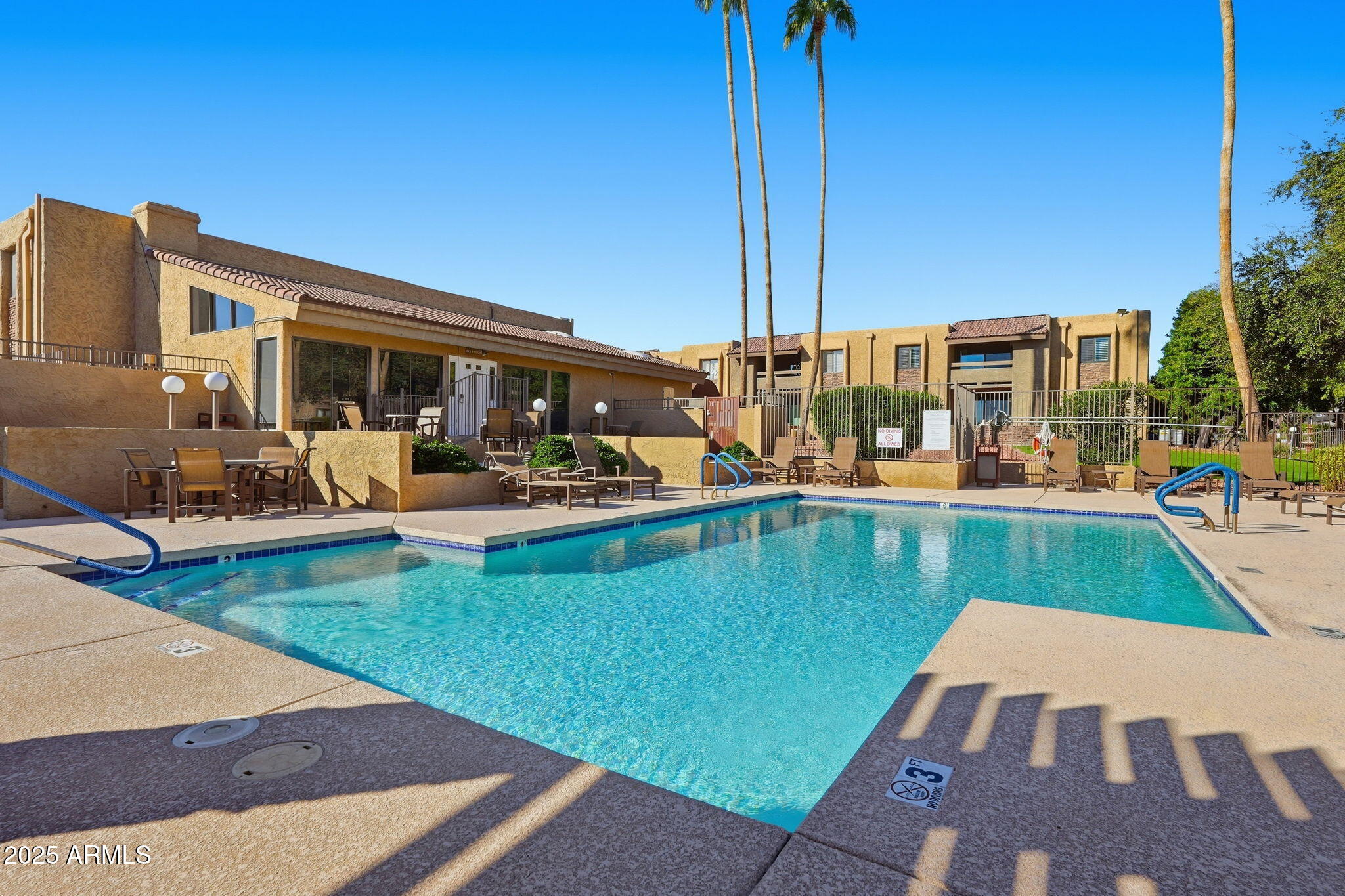 3825 E CAMELBACK Road, 230