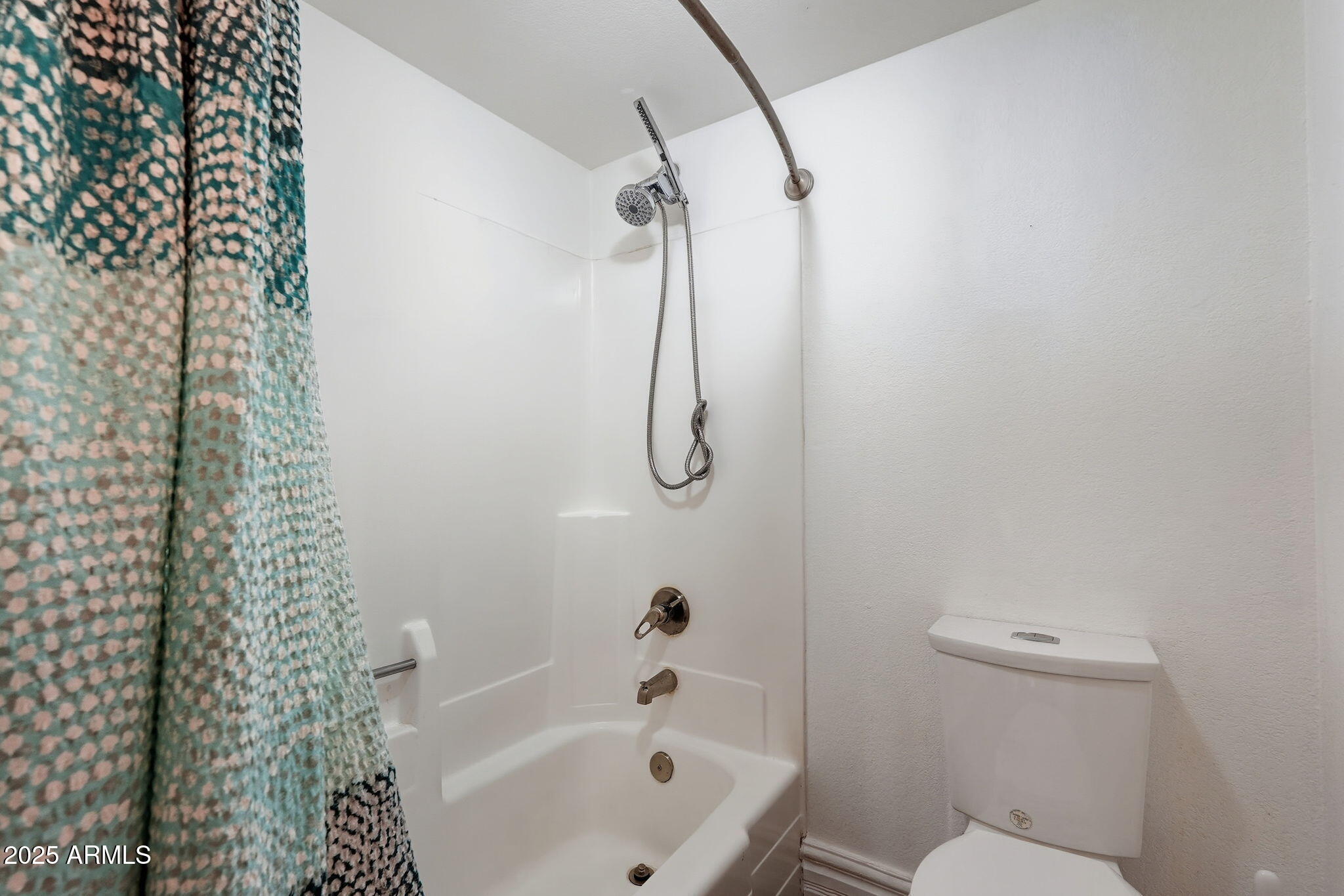 3825 E CAMELBACK Road, 230