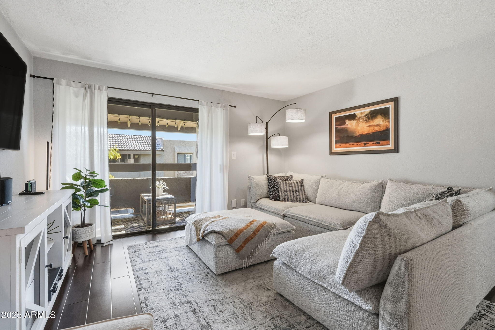 3825 E CAMELBACK Road, 230