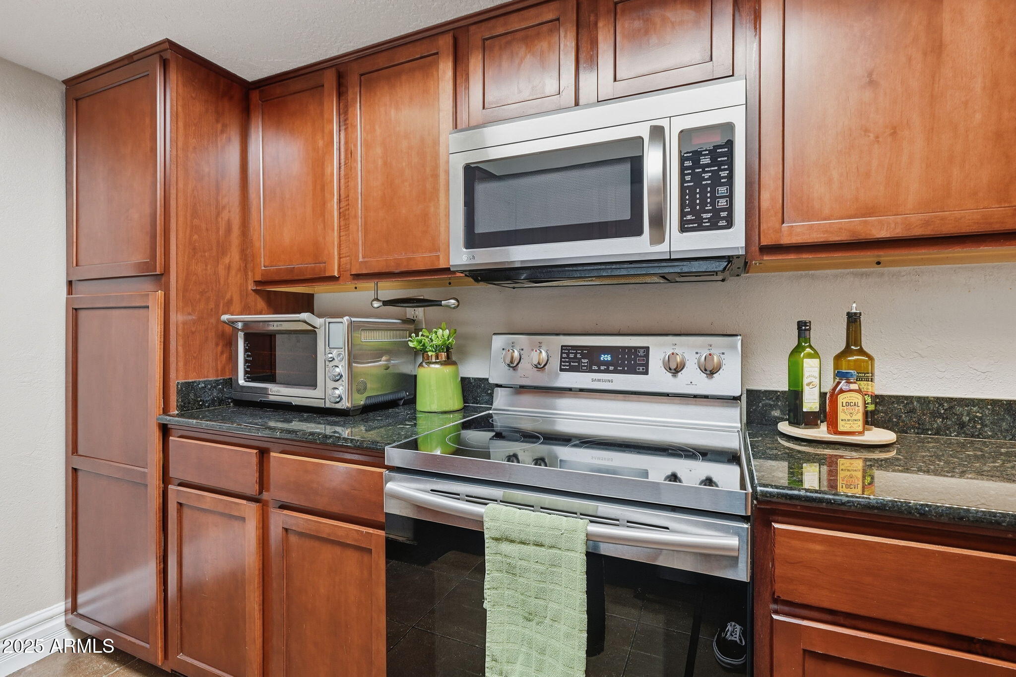 3825 E CAMELBACK Road, 230