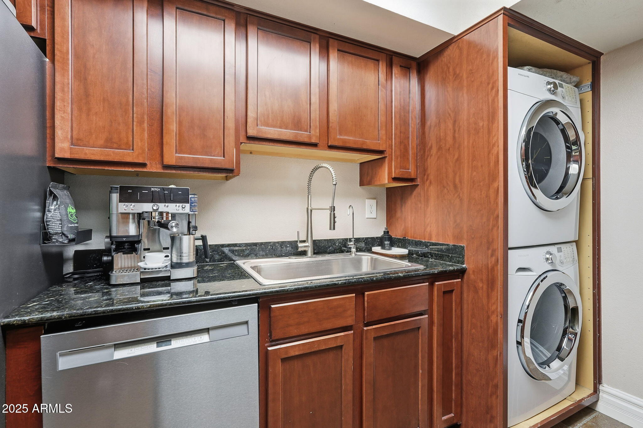 3825 E CAMELBACK Road, 230