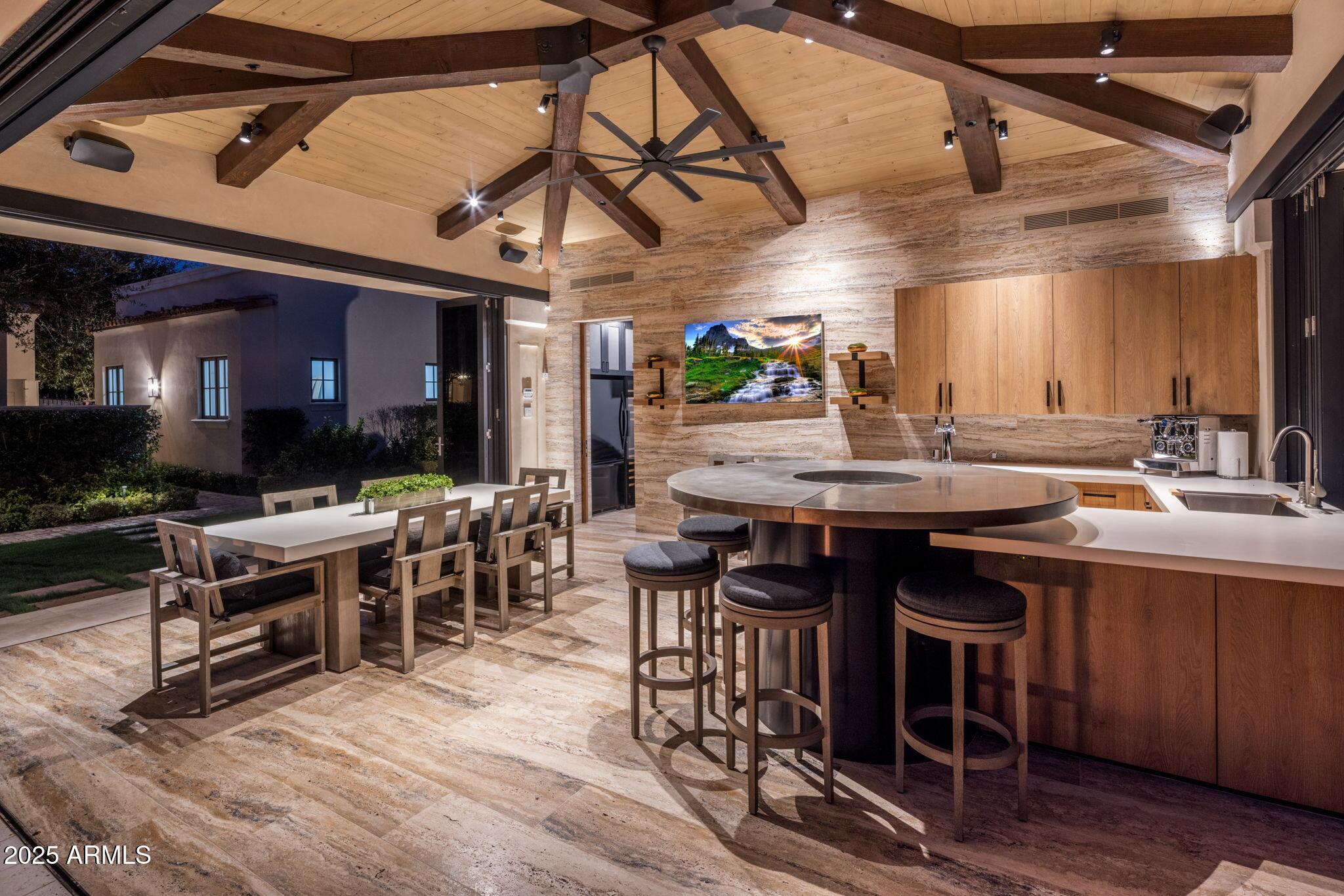 8345 N MORNING GLORY Road