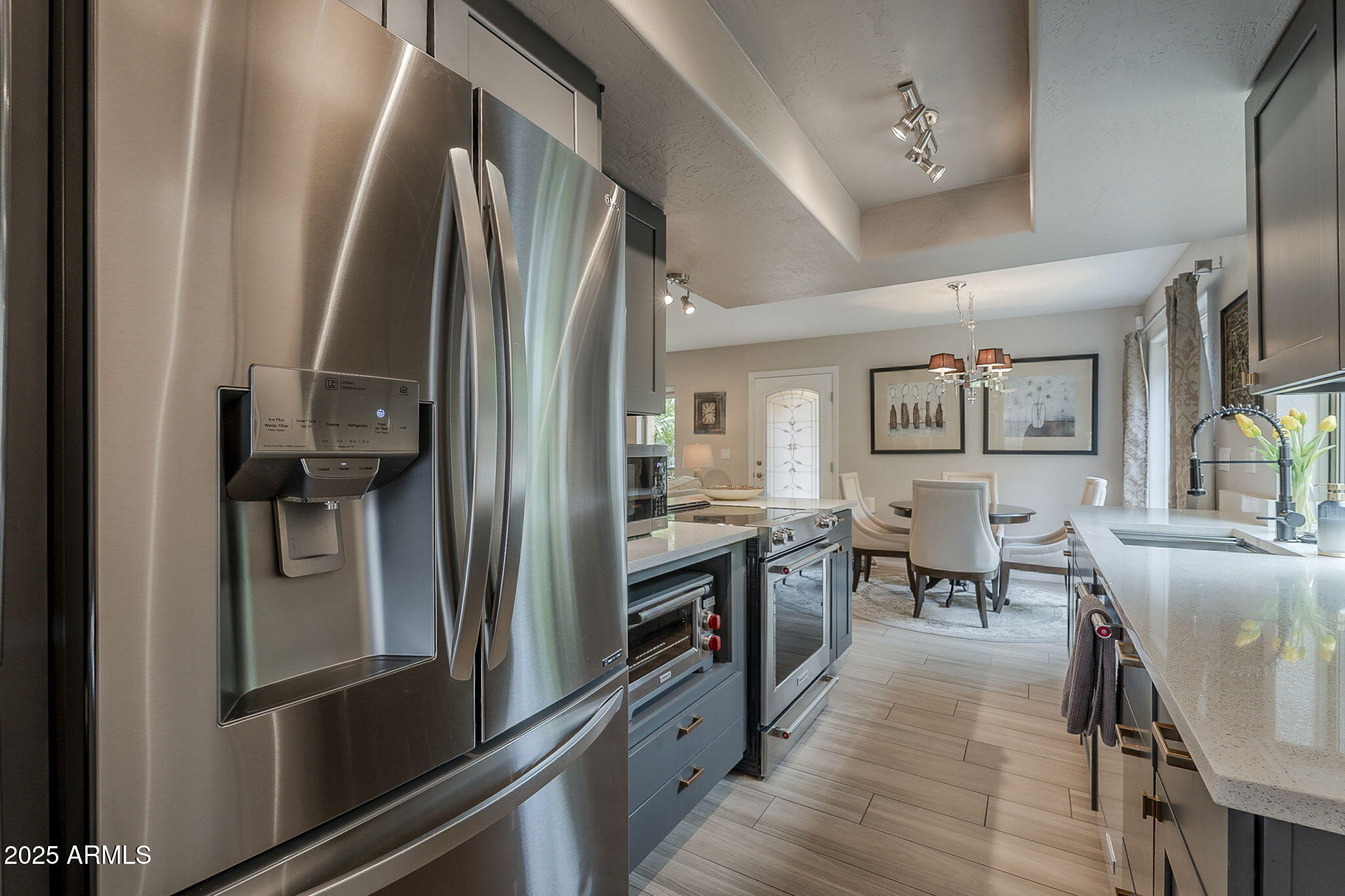 10409 N 10TH Street, 1