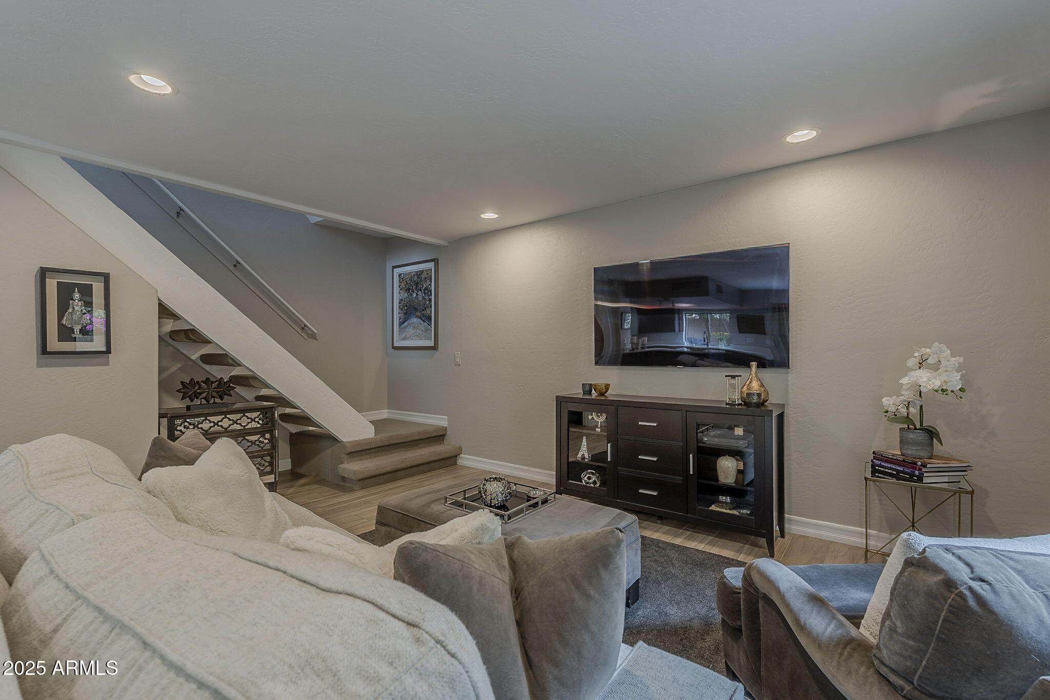 10409 N 10TH Street, 1