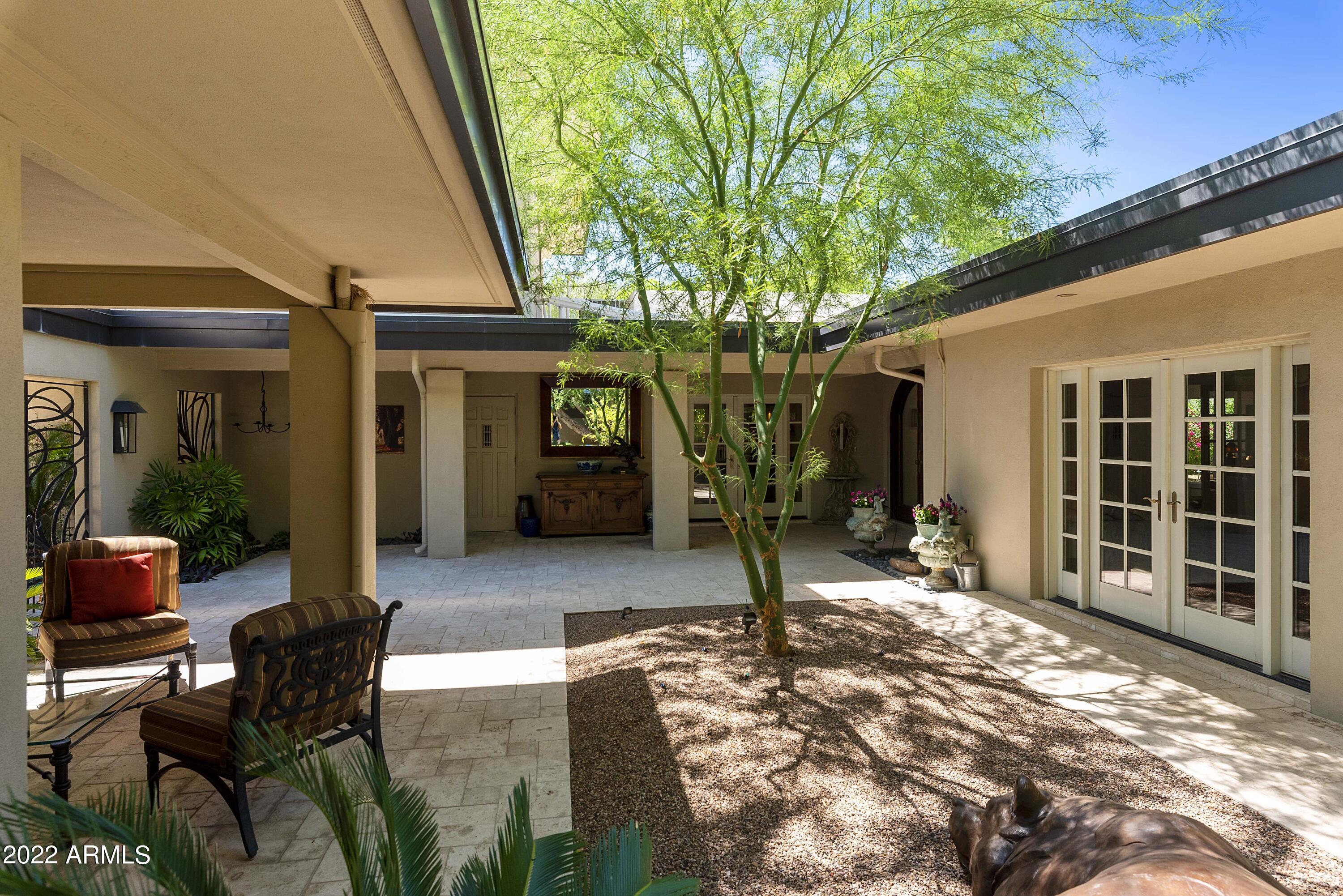 5434 E LINCOLN Drive, 72