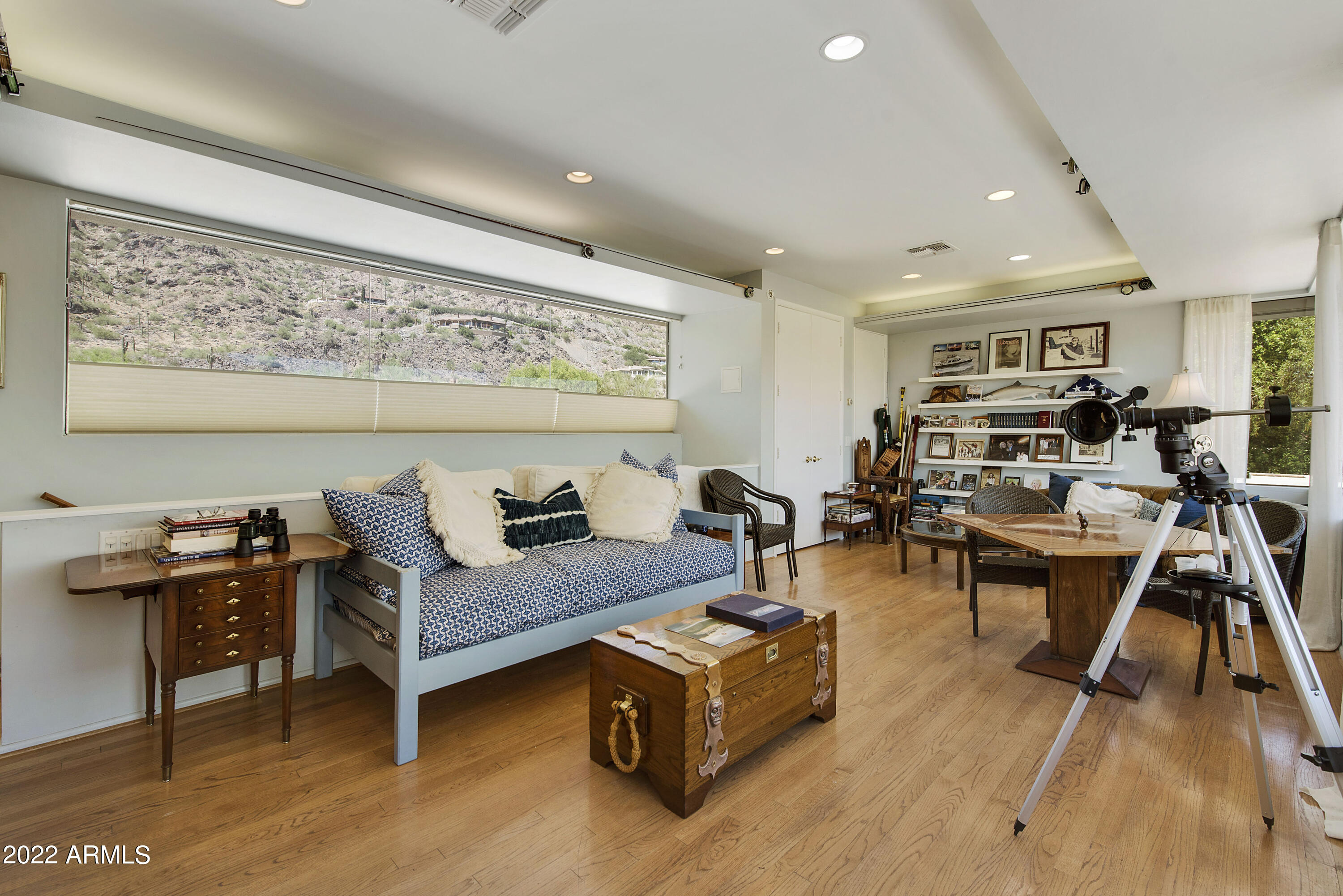 5434 E LINCOLN Drive, 72