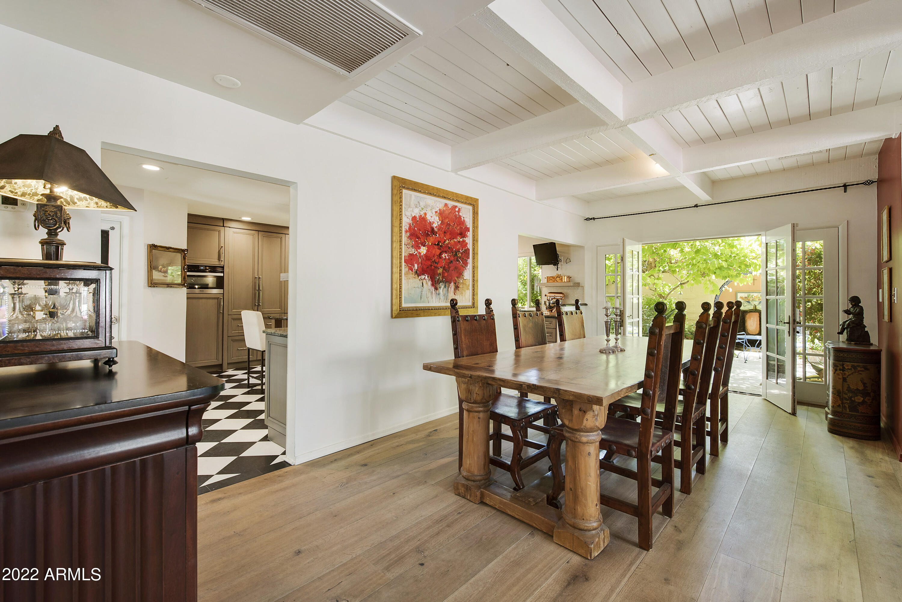 5434 E LINCOLN Drive, 72