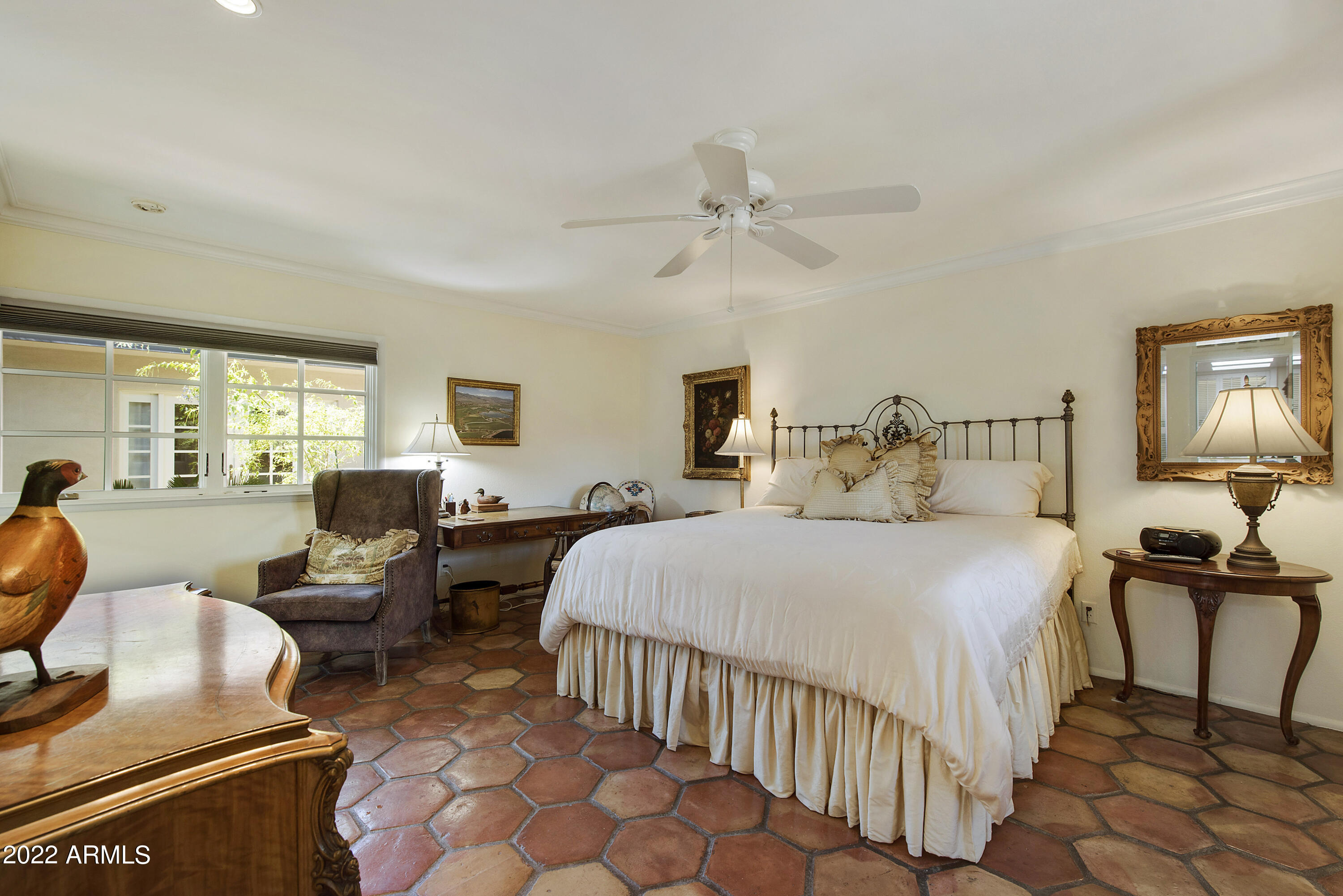 5434 E LINCOLN Drive, 72