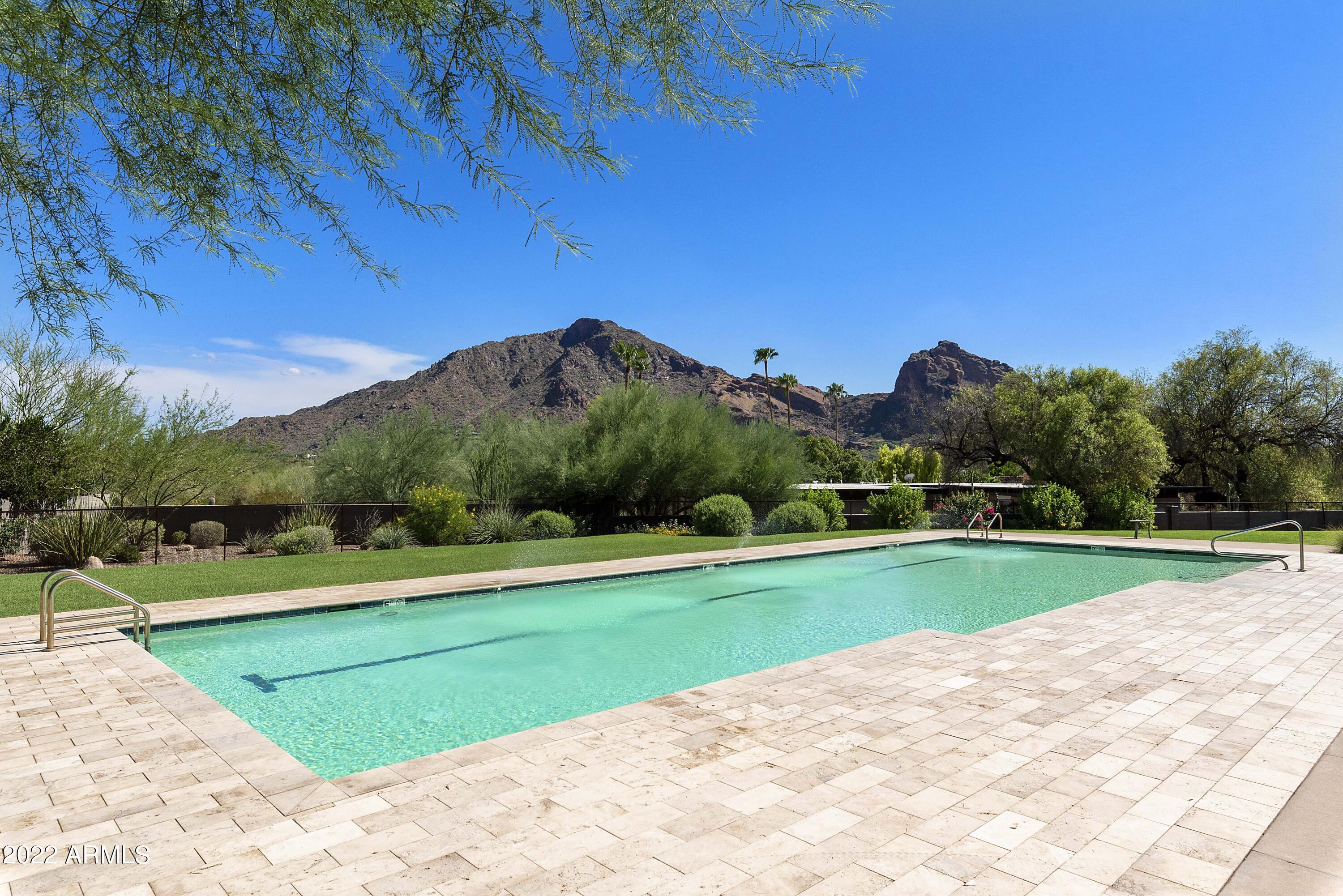 5434 E LINCOLN Drive, 72