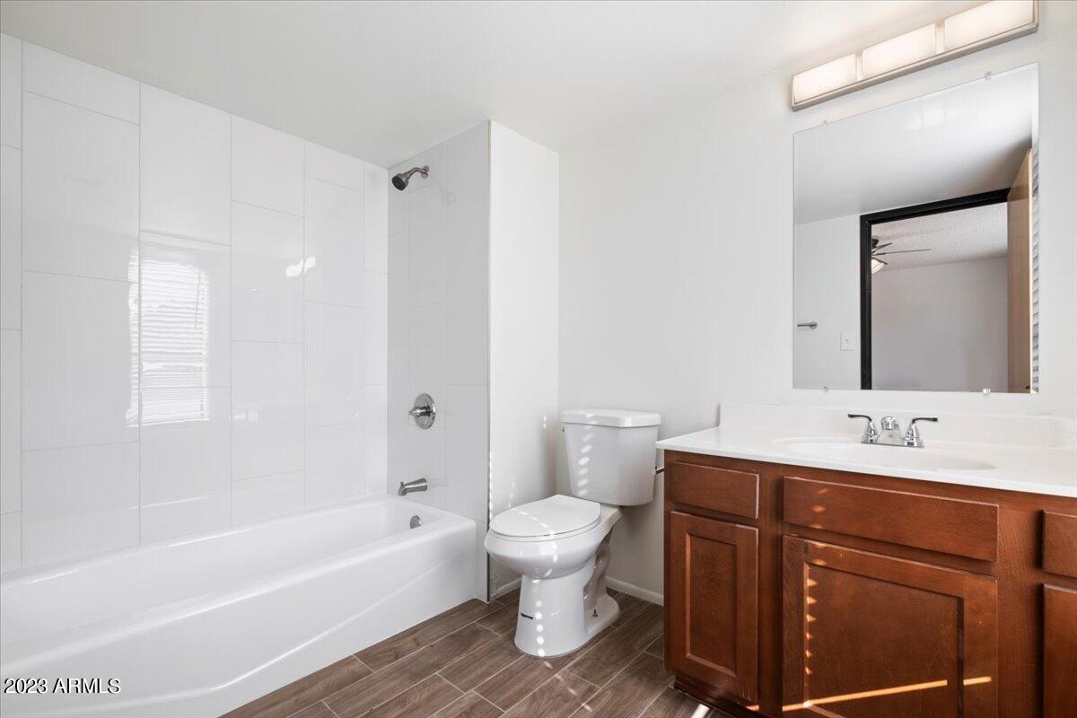 2524 S EL PARADISO, 50