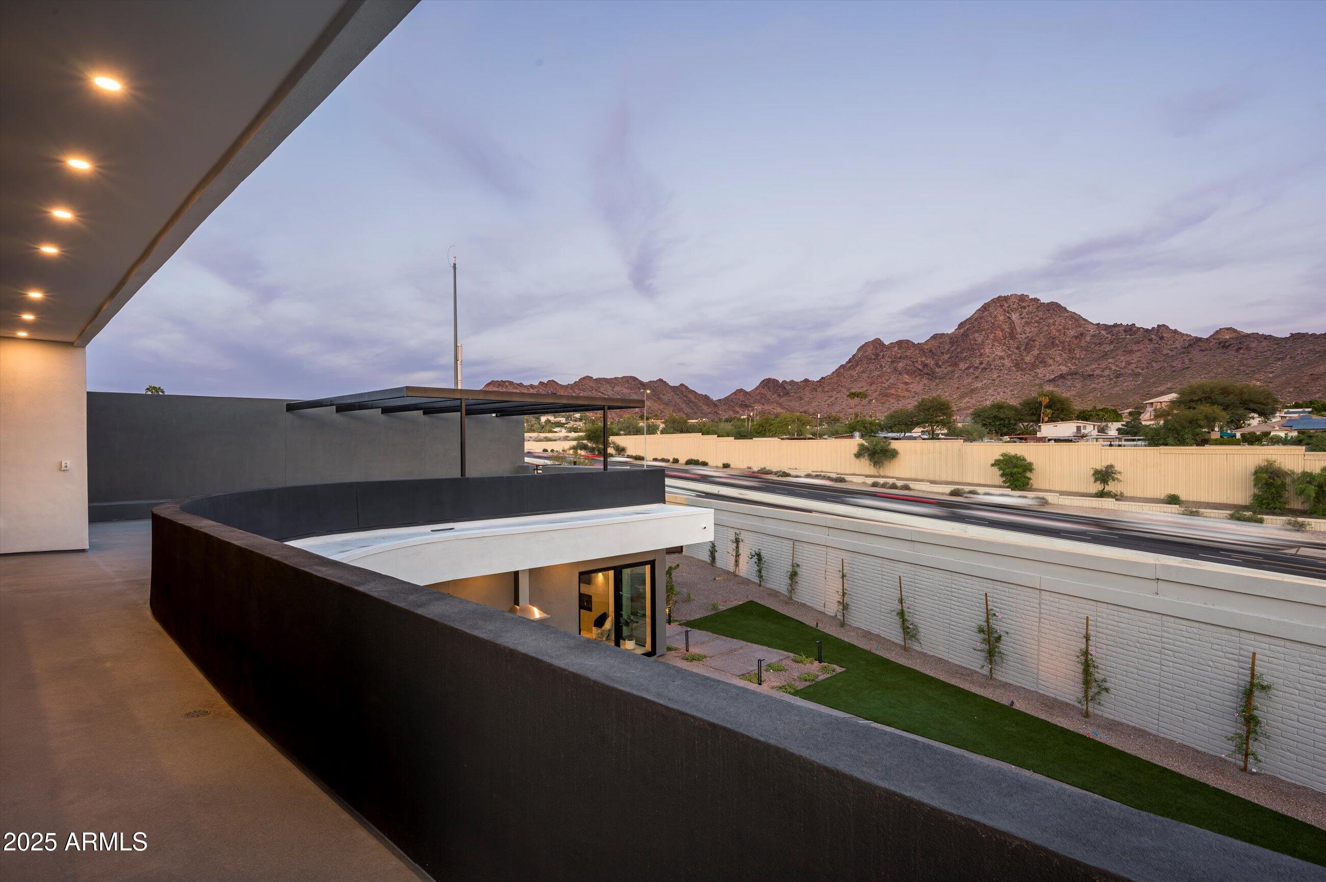 1831 E PALMAIRE Avenue