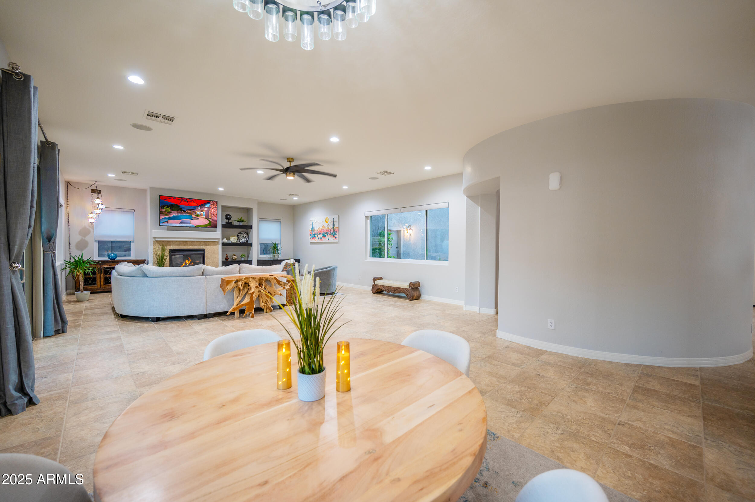 6311 S Roanoke Street