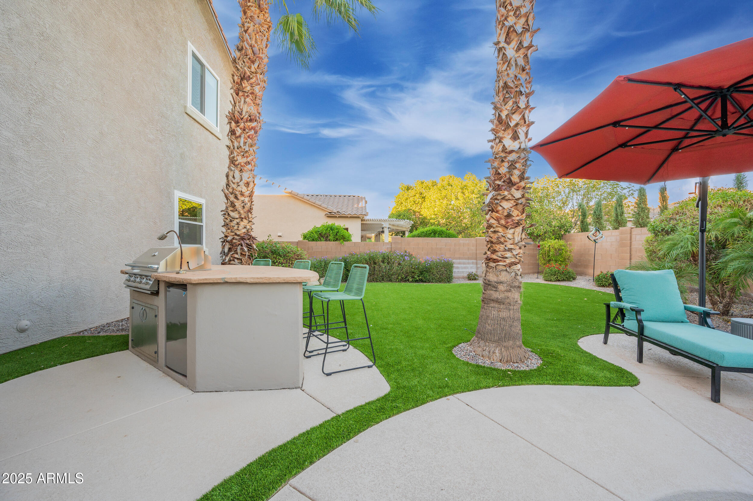 6311 S Roanoke Street