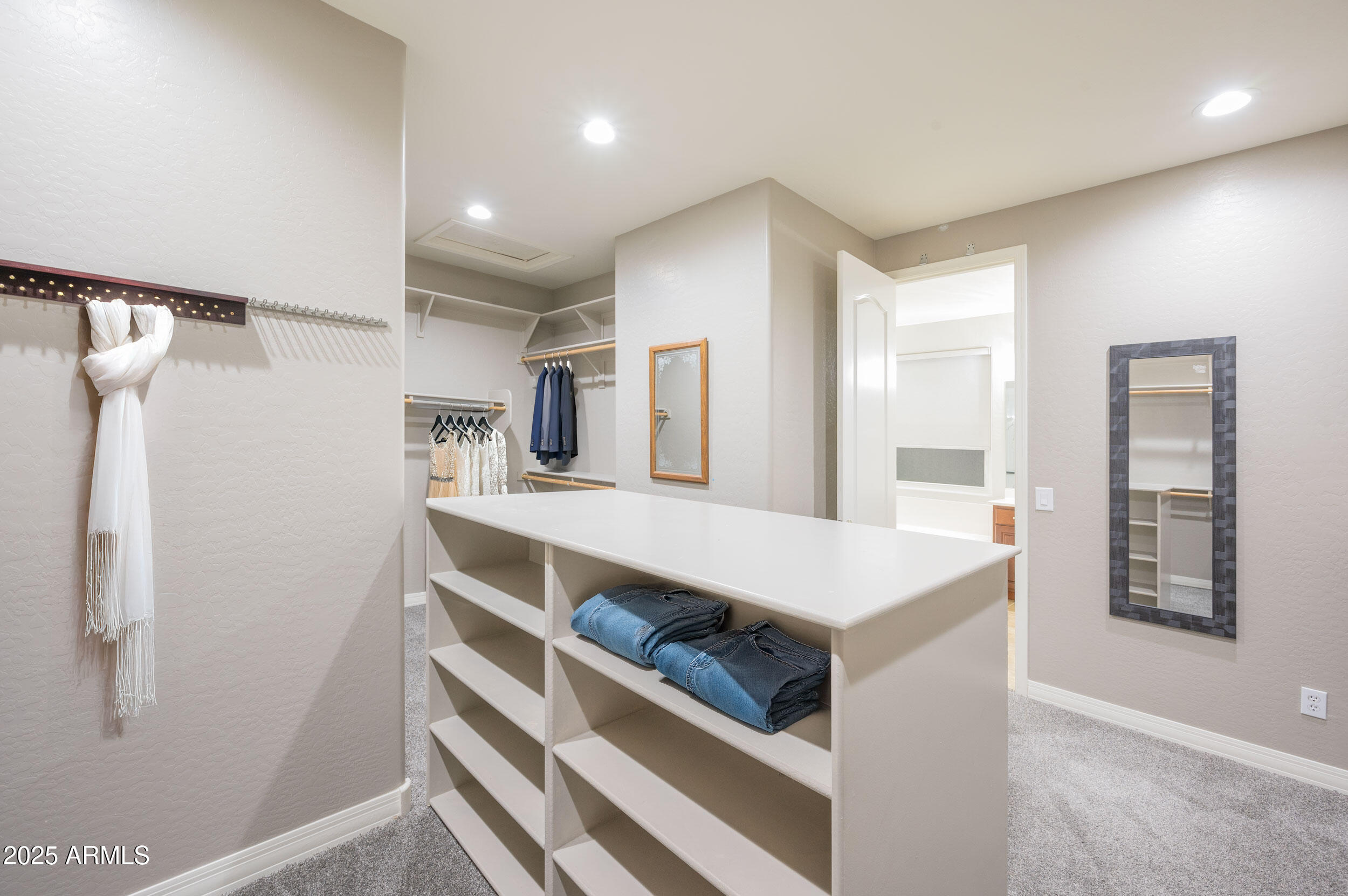 6311 S Roanoke Street