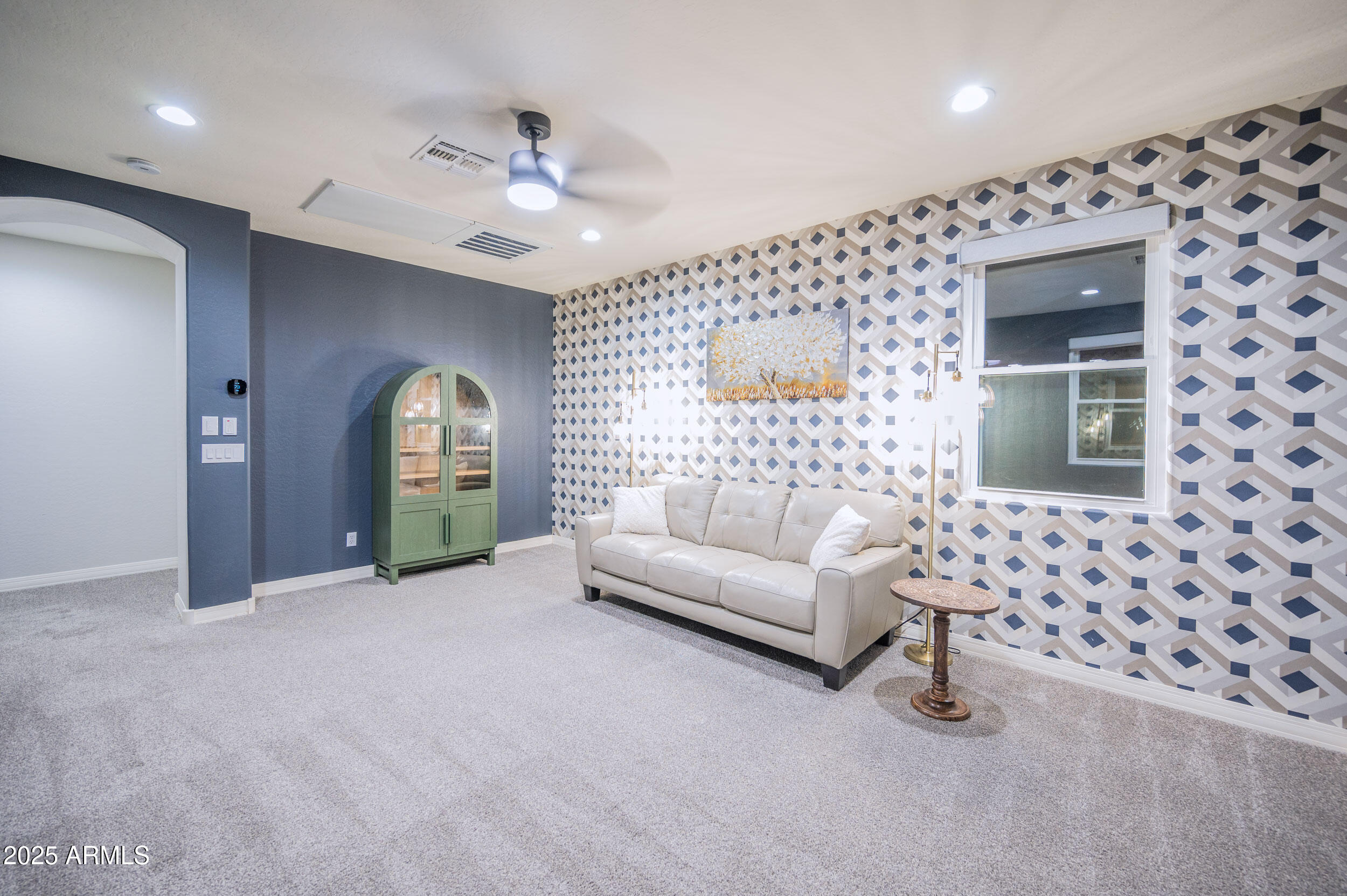 6311 S Roanoke Street