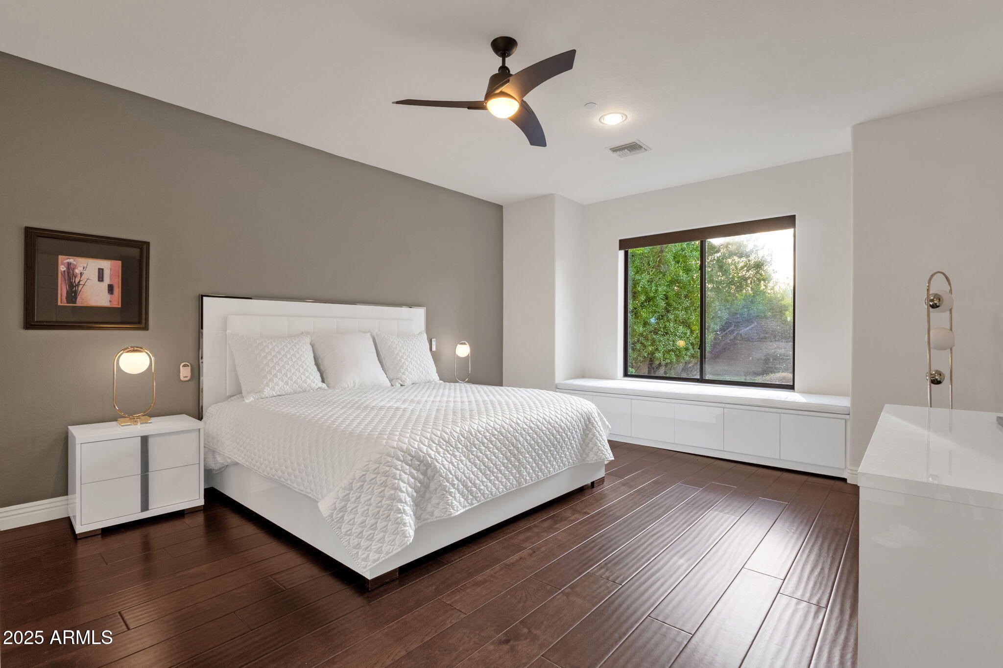 9871 E SOUTH BEND Drive