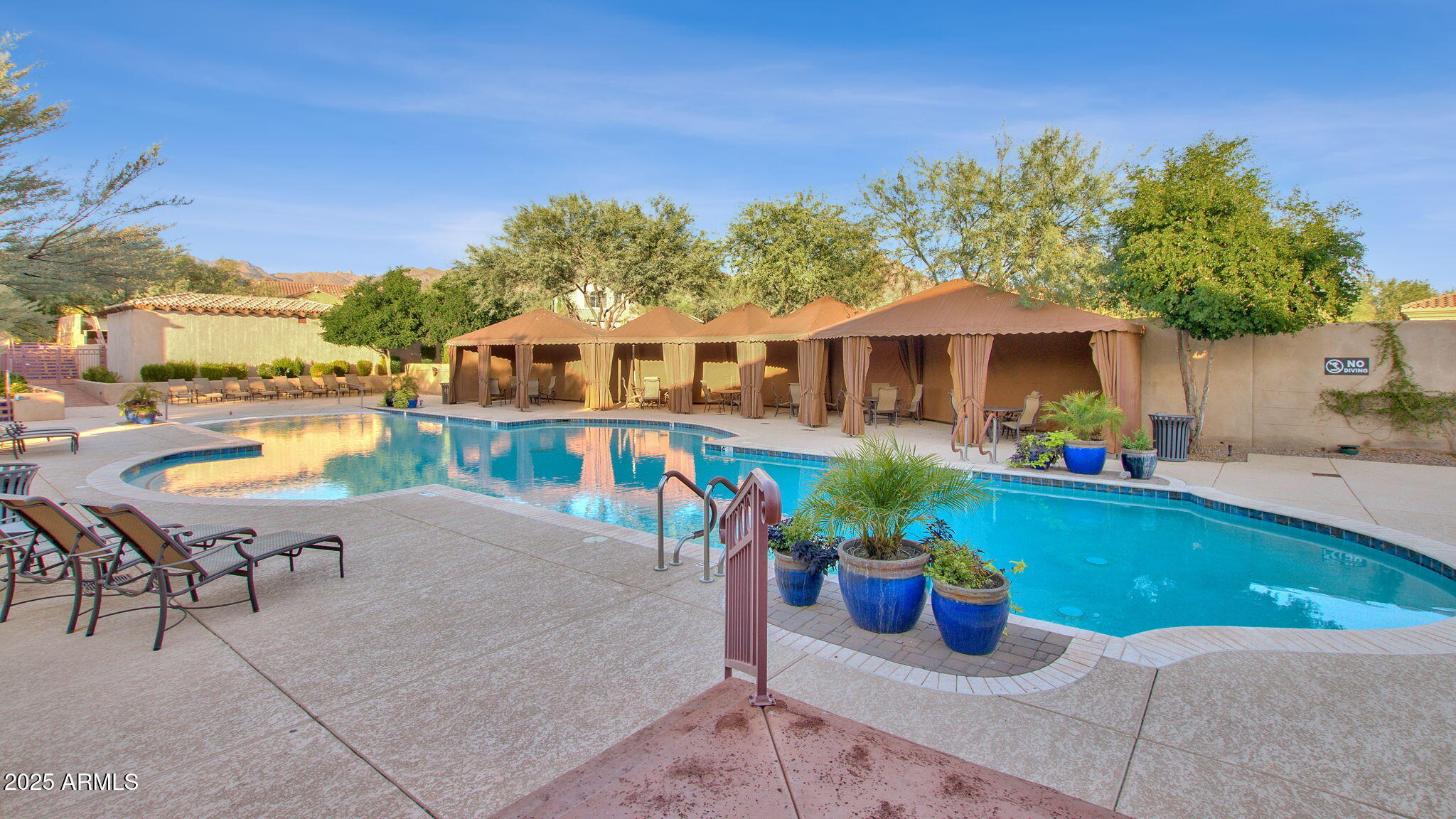 9871 E SOUTH BEND Drive