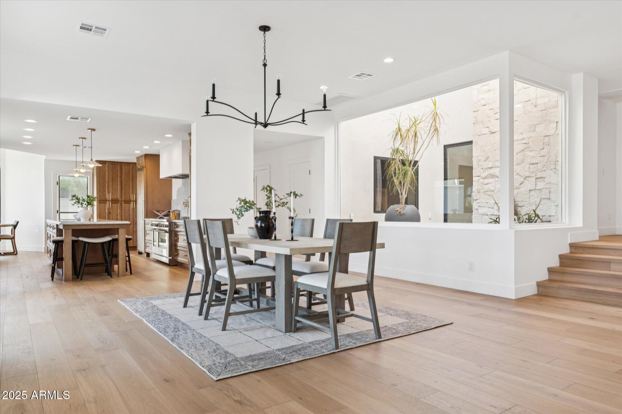 3800 E LINCOLN Drive, 54