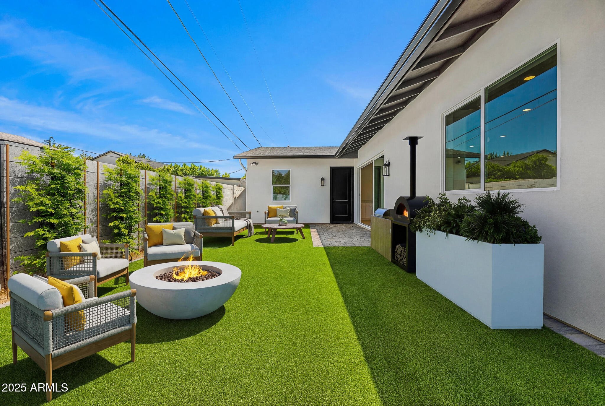 3808 E PICCADILLY Road