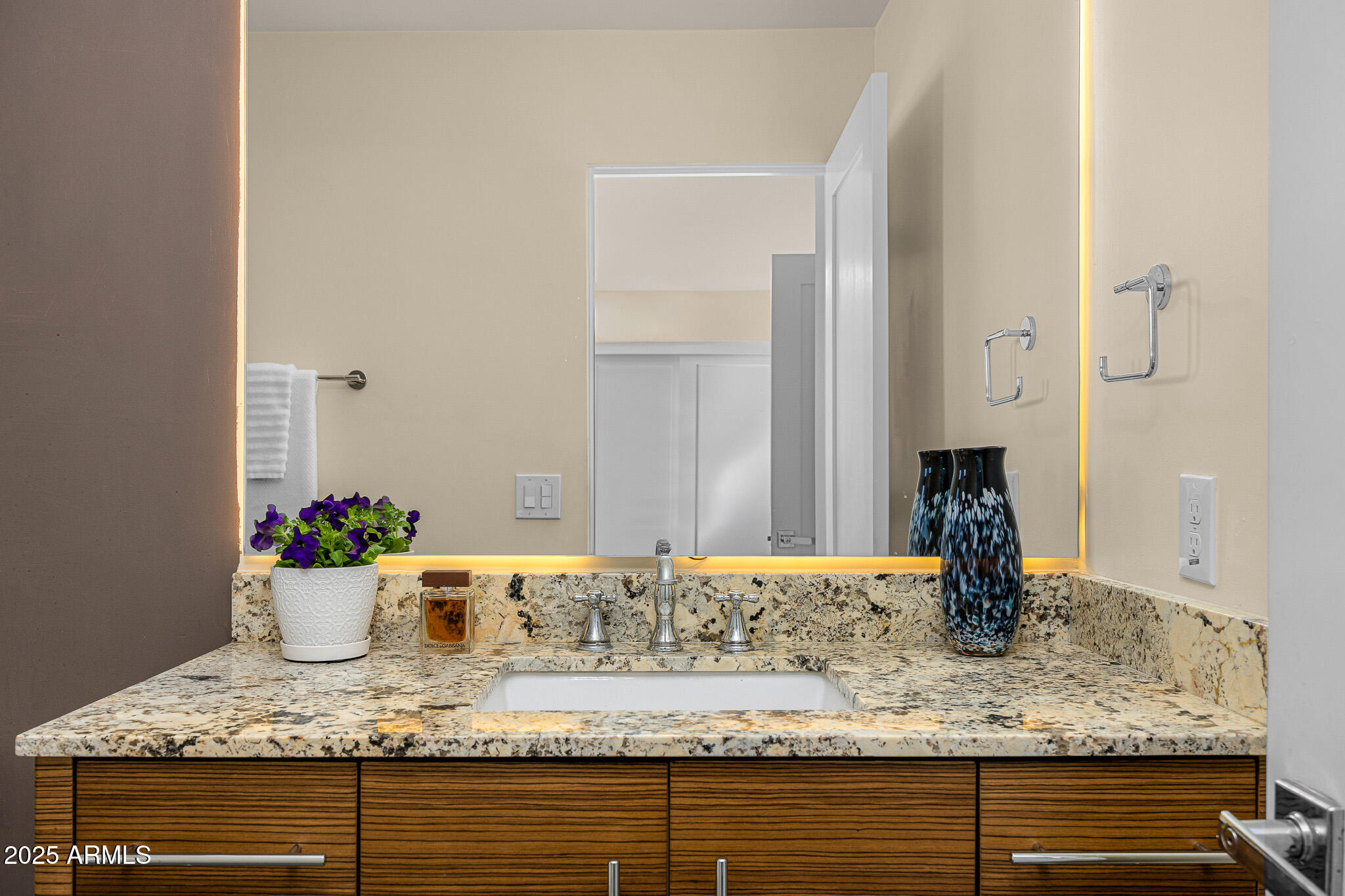 5826 E INDIAN BEND Road