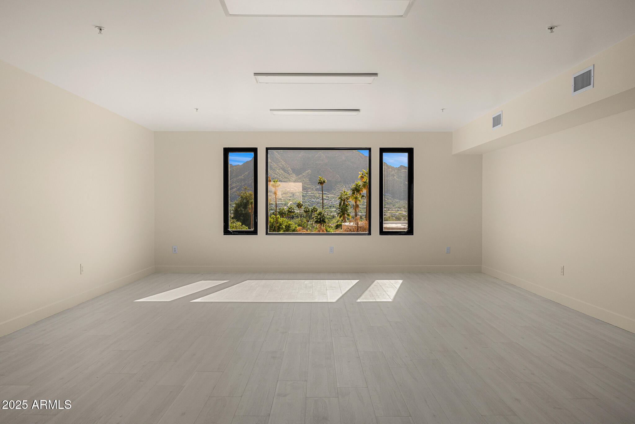 5826 E INDIAN BEND Road