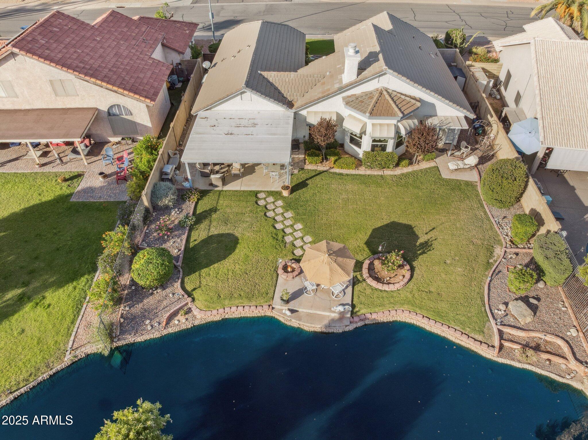 1467 E BOSTON Street