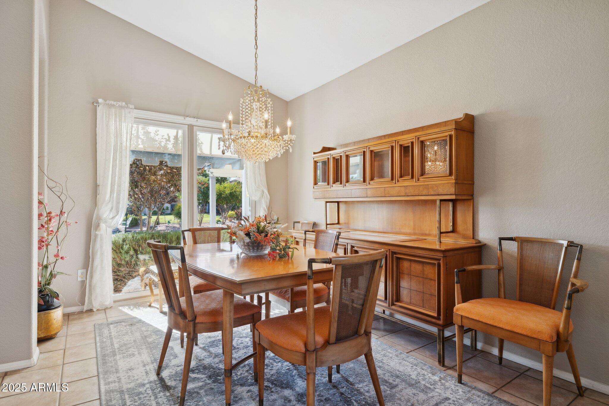 1467 E BOSTON Street